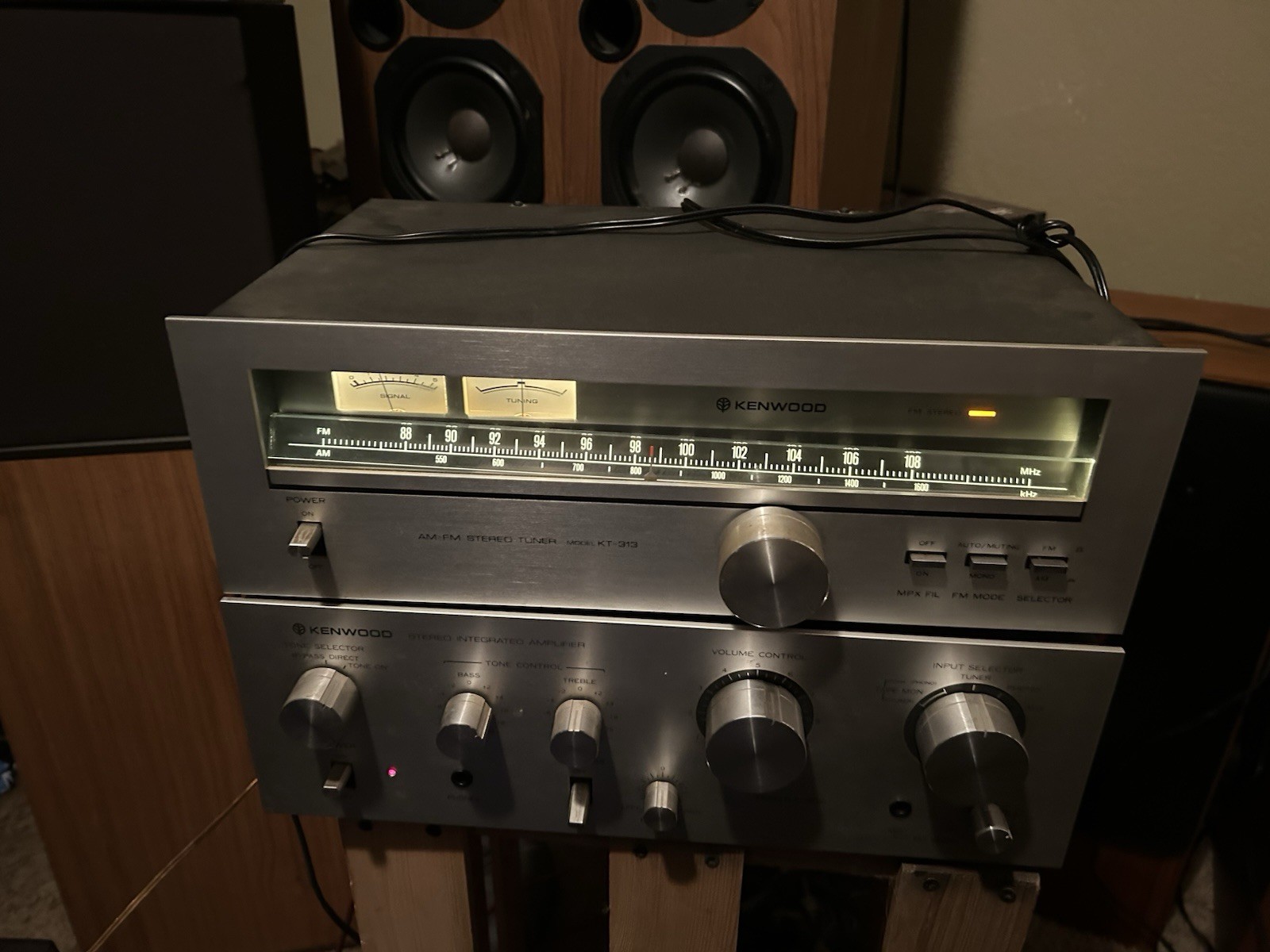 Kenwood KL 305 Amp With KT 335 Tuner