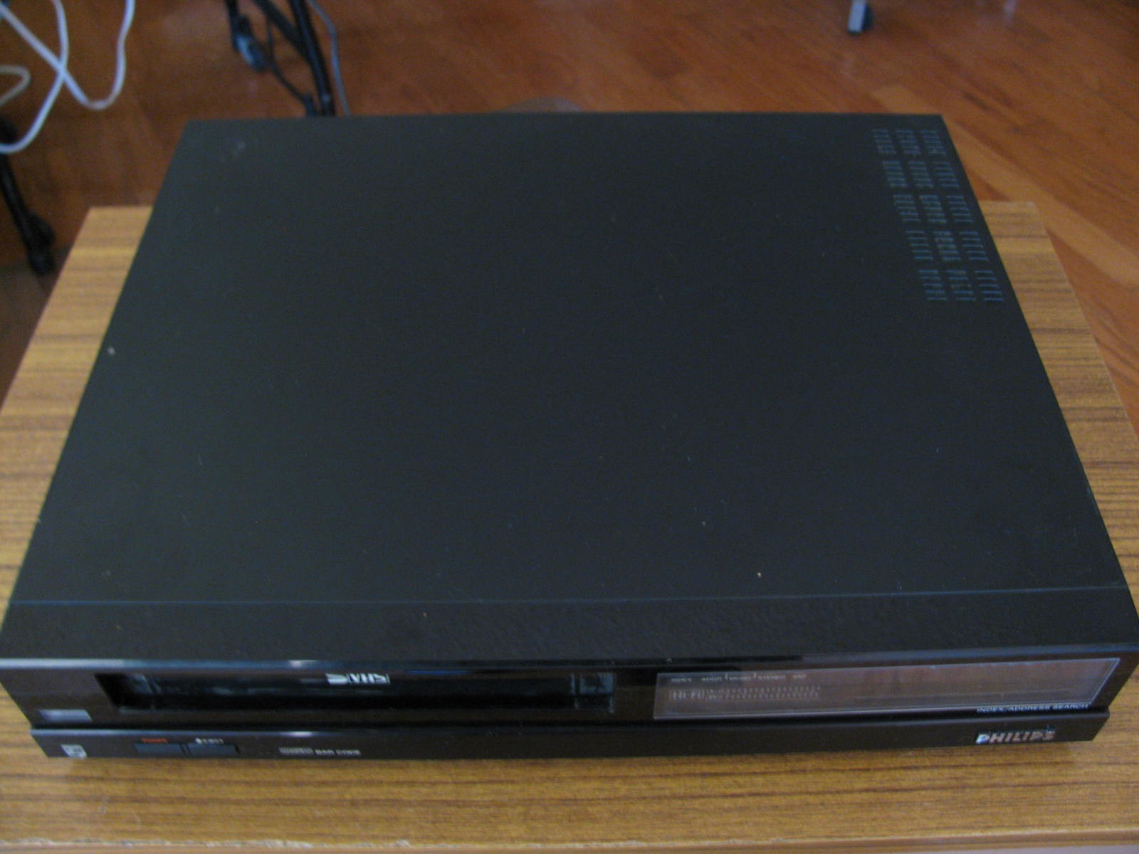 Philips (Panasonic) VPH733TS01 Super SVHS VCR Tested Great Working NO REMOTE