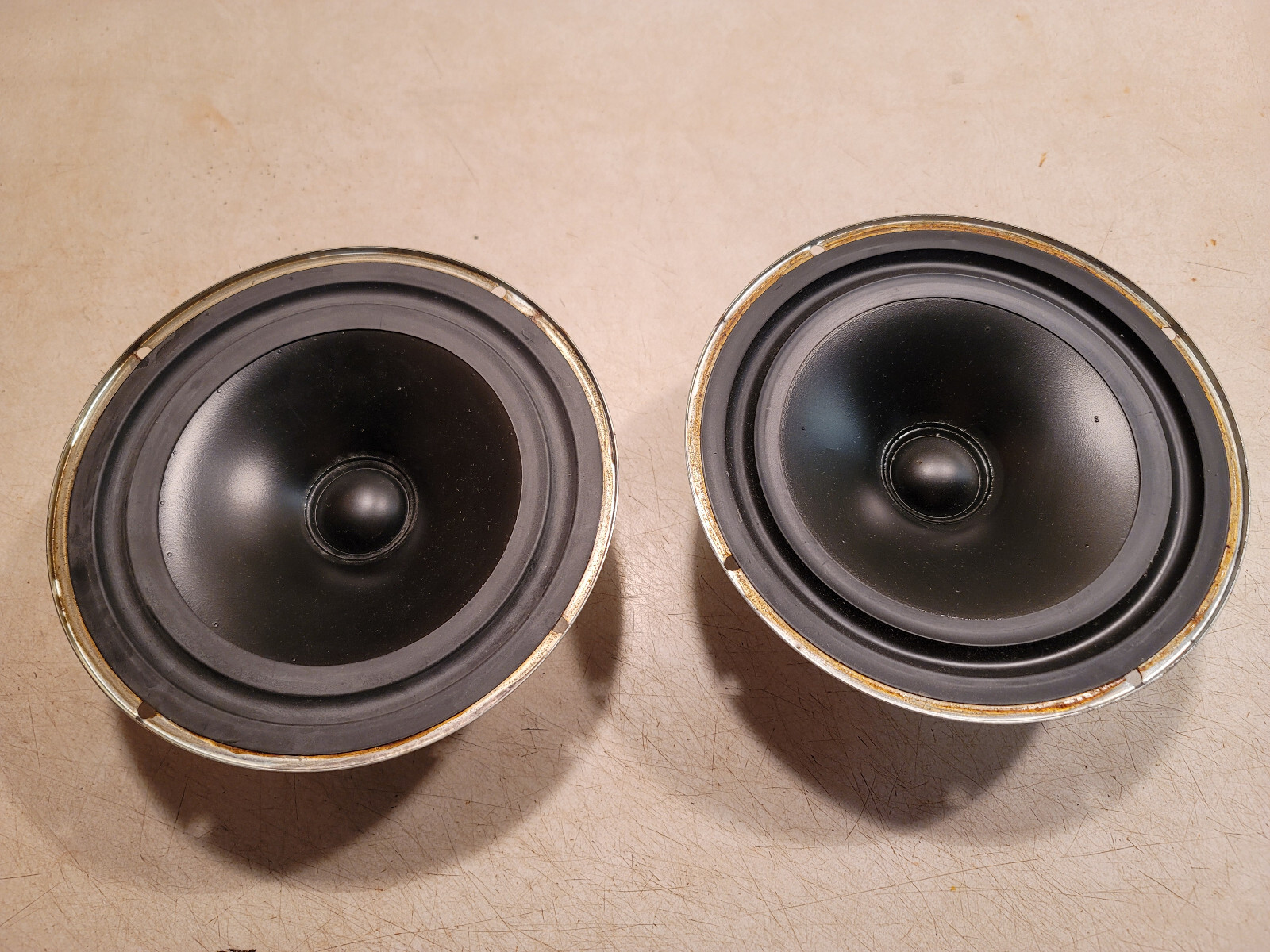 AR Mid Woofer Pair 8″ Acoustic Research Speakers Rubber Surrounds Rare 8DC473