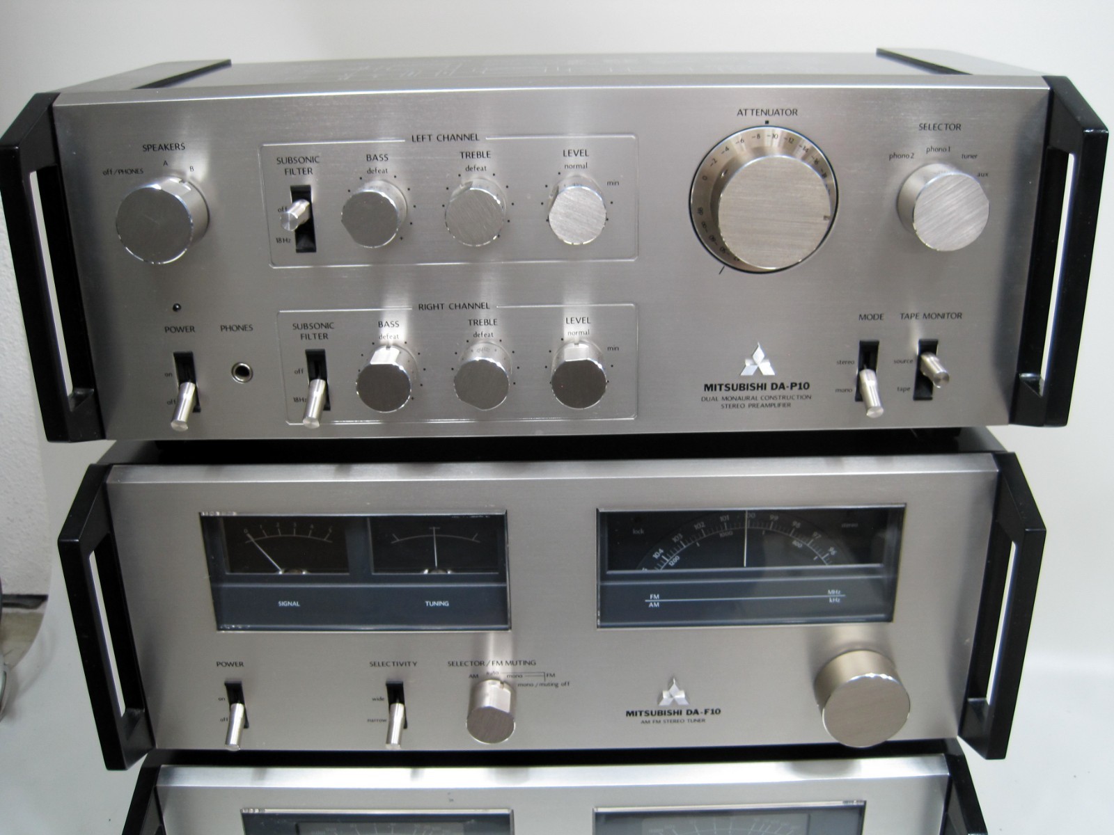 Mitsubishi DA-F10 DA-P10 DA-M10 DA-A15 Vintage Amplifier Preamplifier Tuner