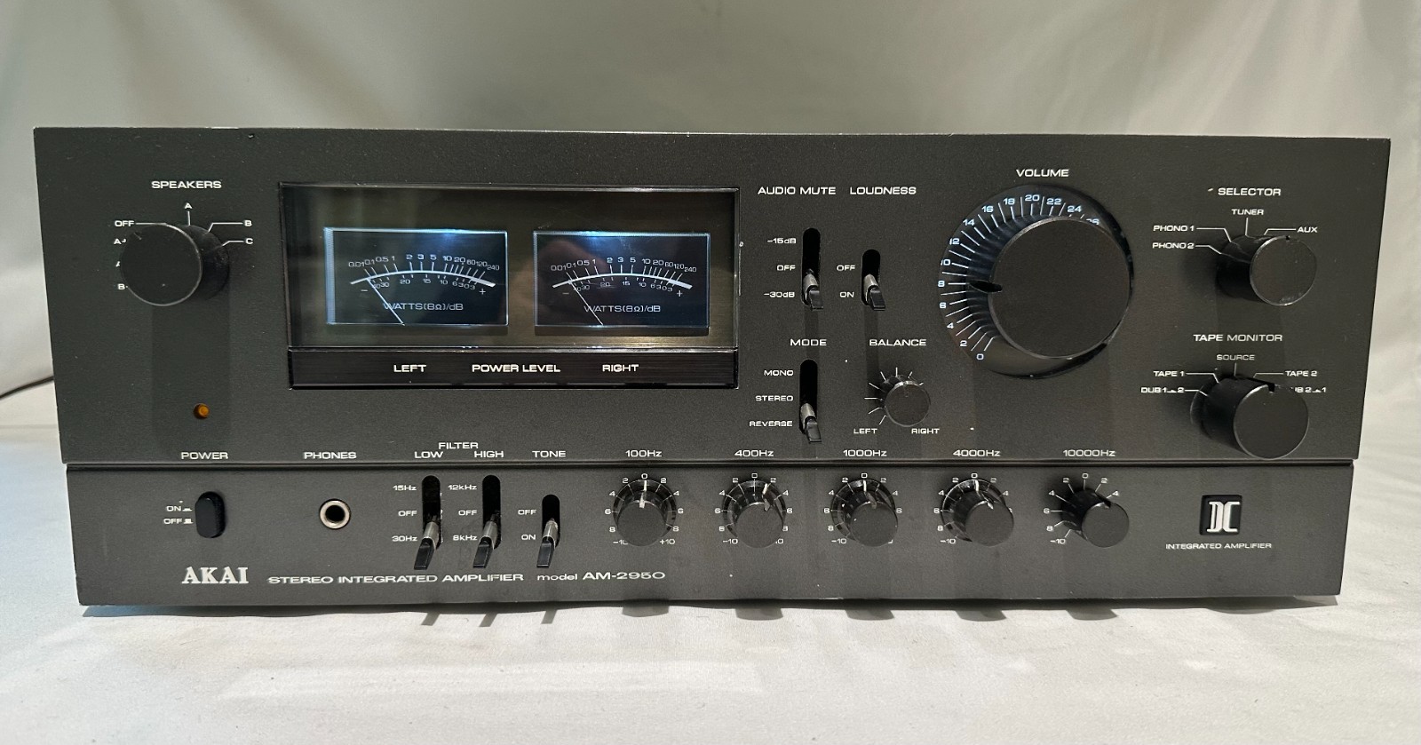 Tariff Relief Rare Black Akai AM-2950 Integrated Amplifier Serviced