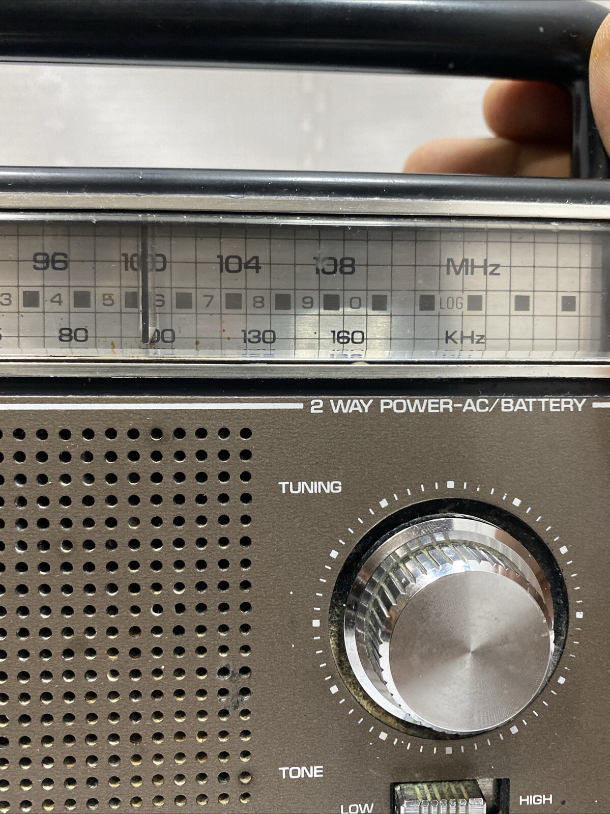 GE Vtg General Electric AM/FM Portable Radio Model 7-2825H AC/Battery/Cord Work