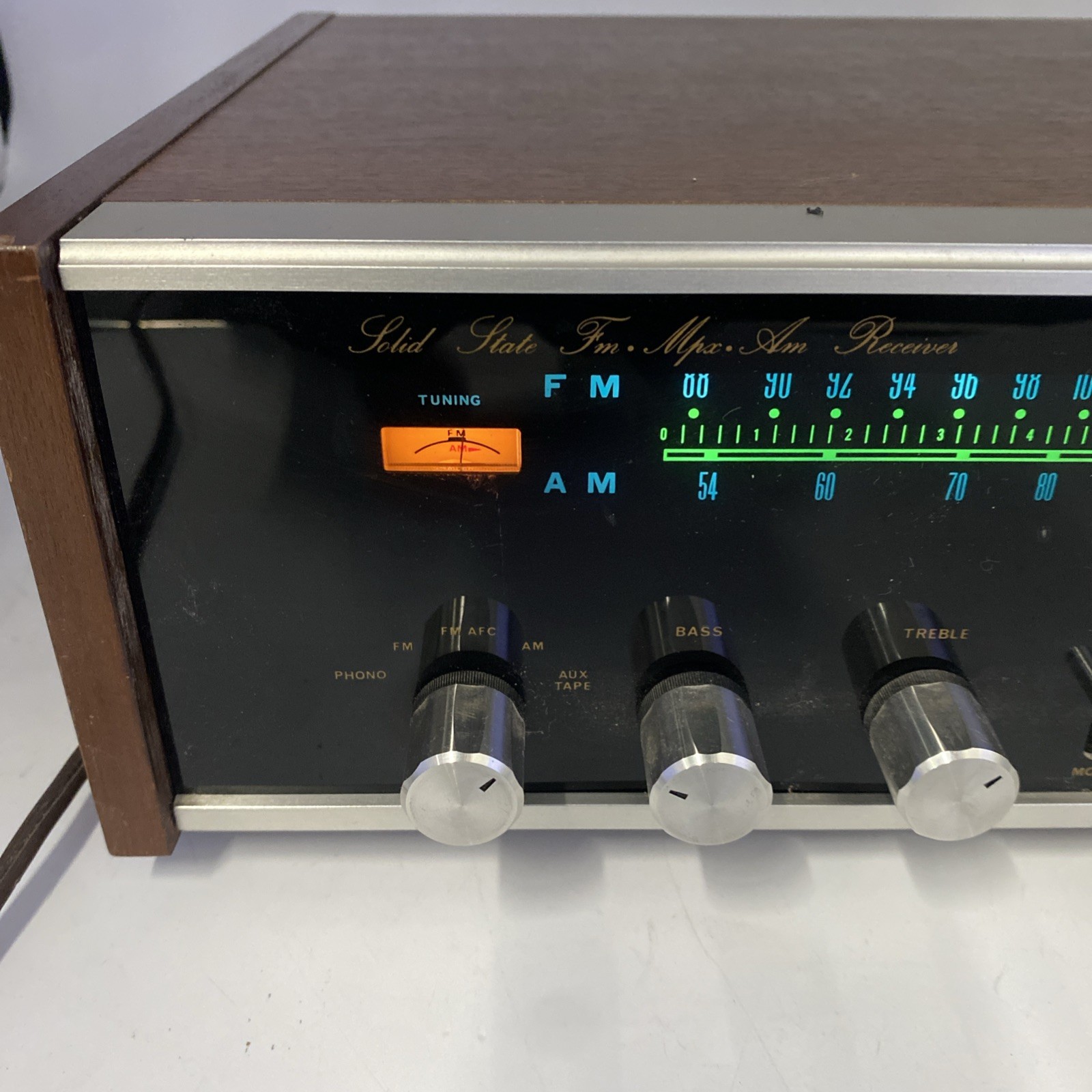 Maximus Sound Corporation Vintage Stereo Receiver Model 300 – Turns On – Read