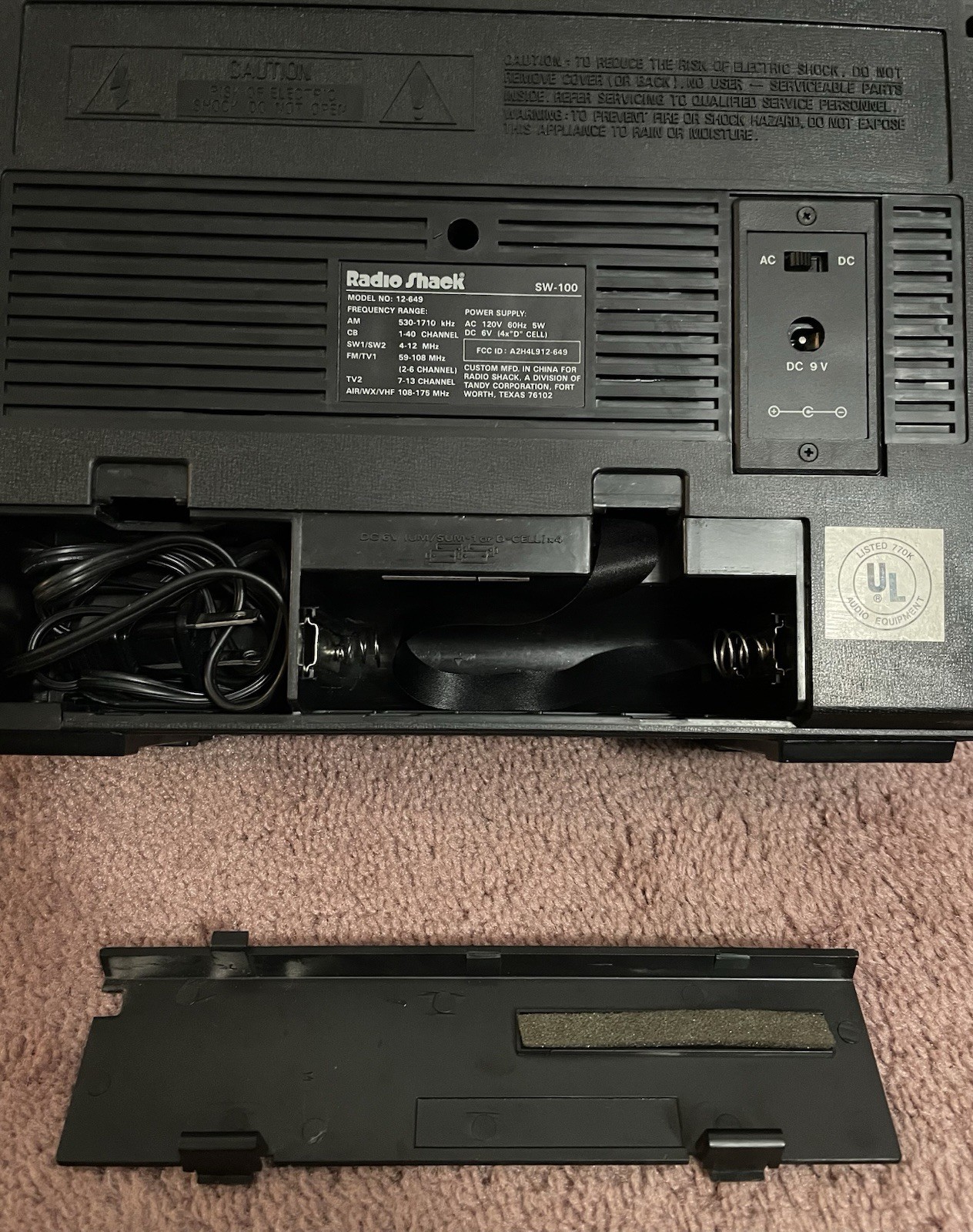 Radio Shack SW-100 AM/FM/Shortwave/CB/AIR/WX Multiband Radio