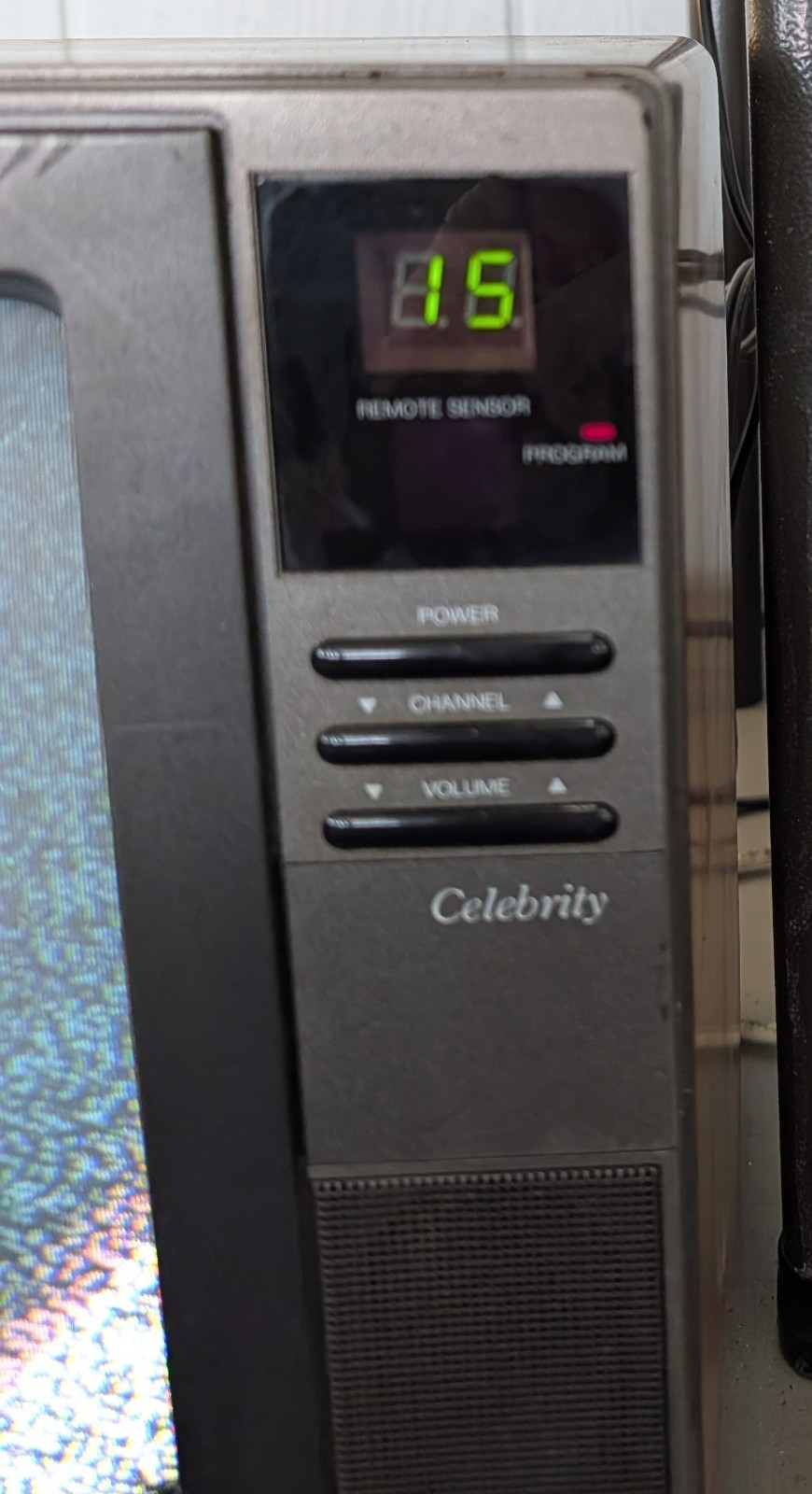 1989 Samsung Celebrity 13″ Color Television TC3643C Retro Wood Grain TV