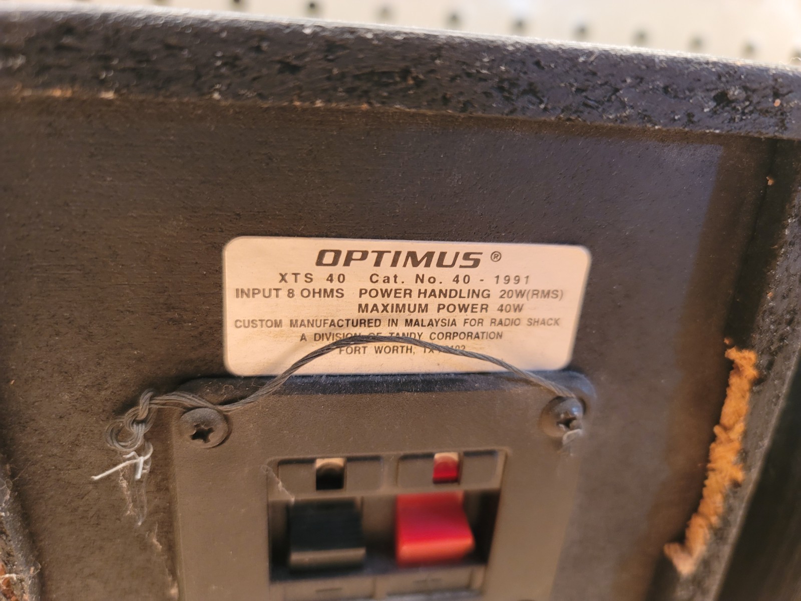 Optimus XTS 40 Speakers Cat. No. 40-1991 – Tested and Working Pair See Photos