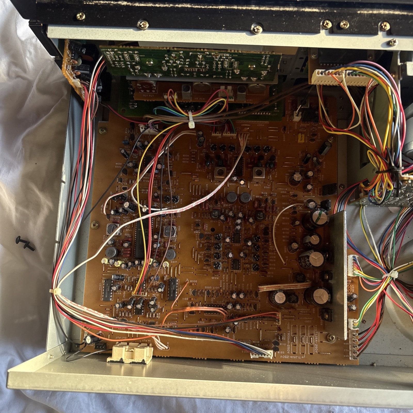 Tascam 112 Professional Cassette Tape Deck- POWERS ON- parts or repair