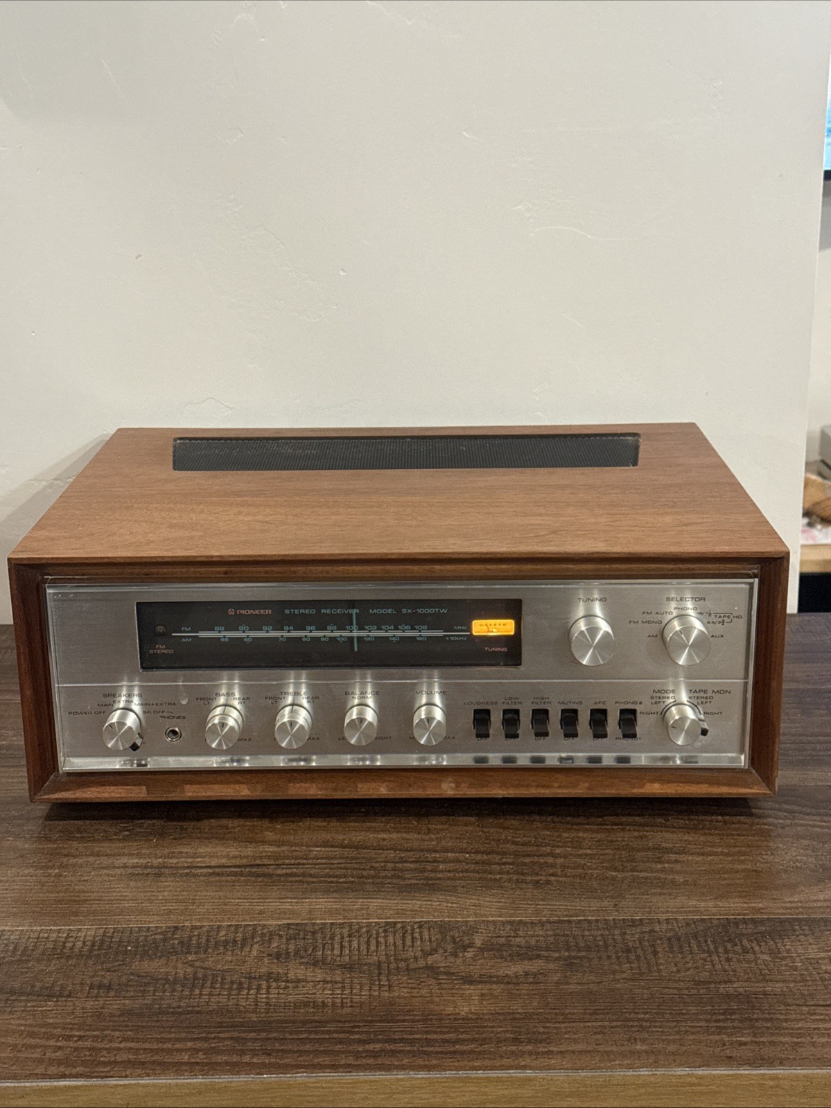 Vintage Pioneer SX-1000TW Reciever – Tested and Works – All Original