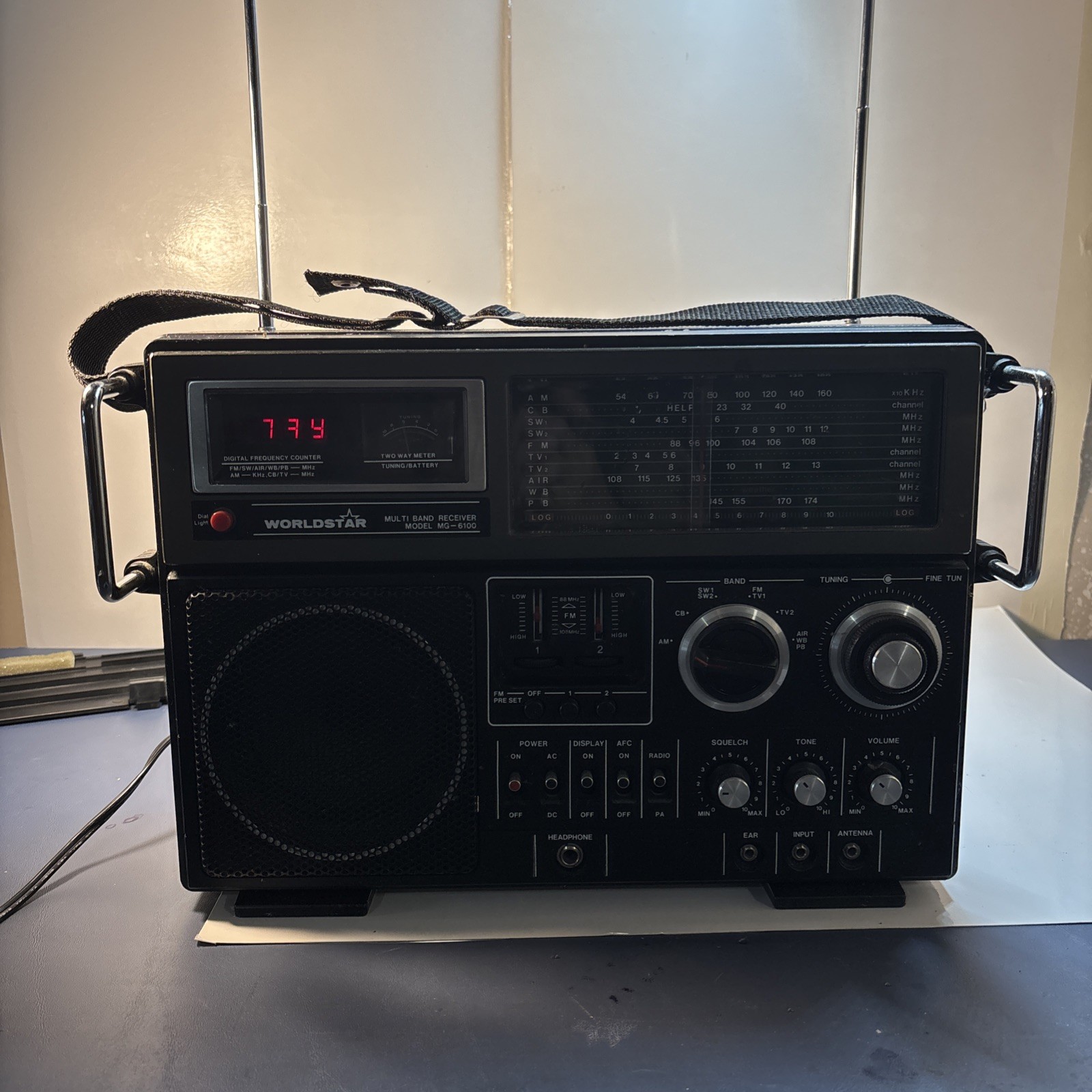 Worldstar Multi Band Radio Receiver Model MG-6100