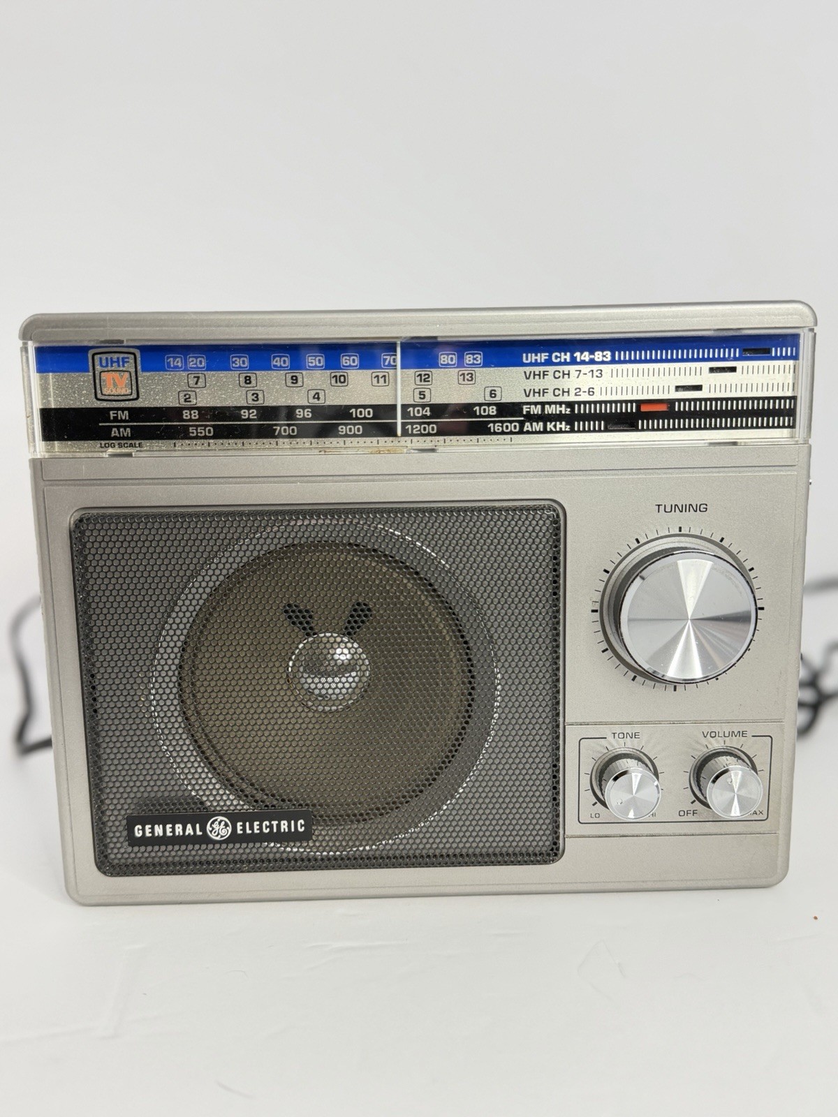 Vintage GE General Electric 7-2955A Portable AM/FM TV Sound Radio Tested
