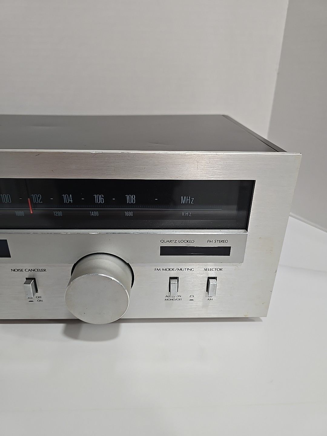 🔥 1979 SANSUI T-80 Digitally Quartz Locked AM/FM Stereo Tuner Silver Face WORKS