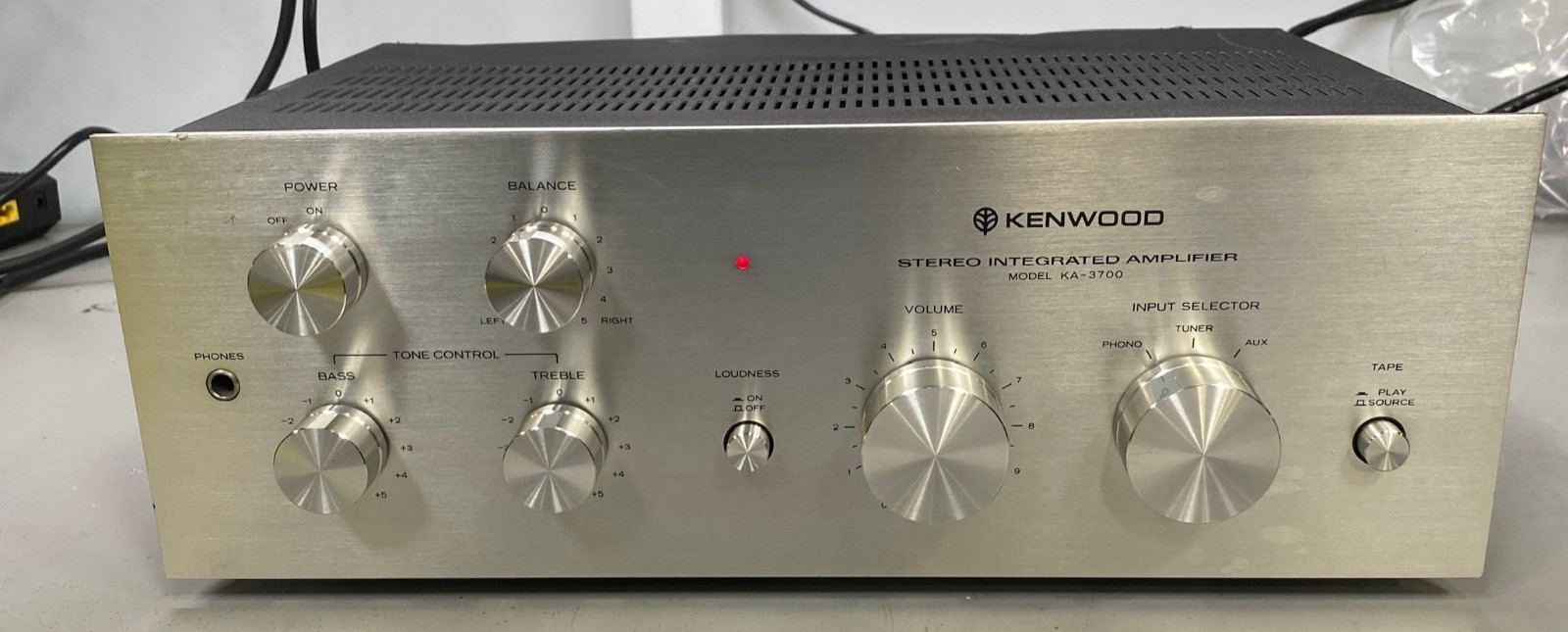Vintage Kenwood Integrated Amplifier 3700 (Tested) KA-3700