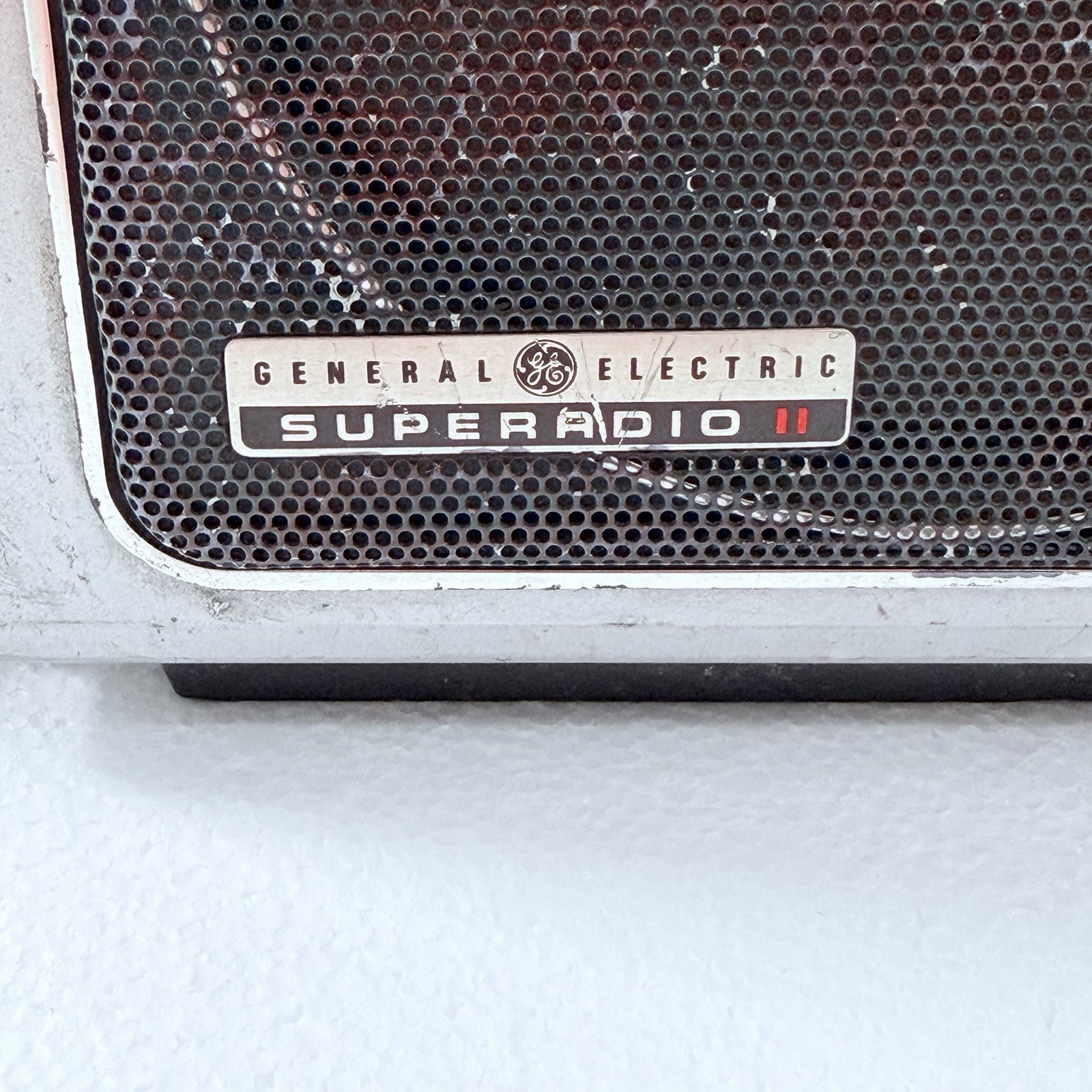 Vintage General Electric GE Superadio II Model 7-2885F AM/FM W/ Antennae WORKS