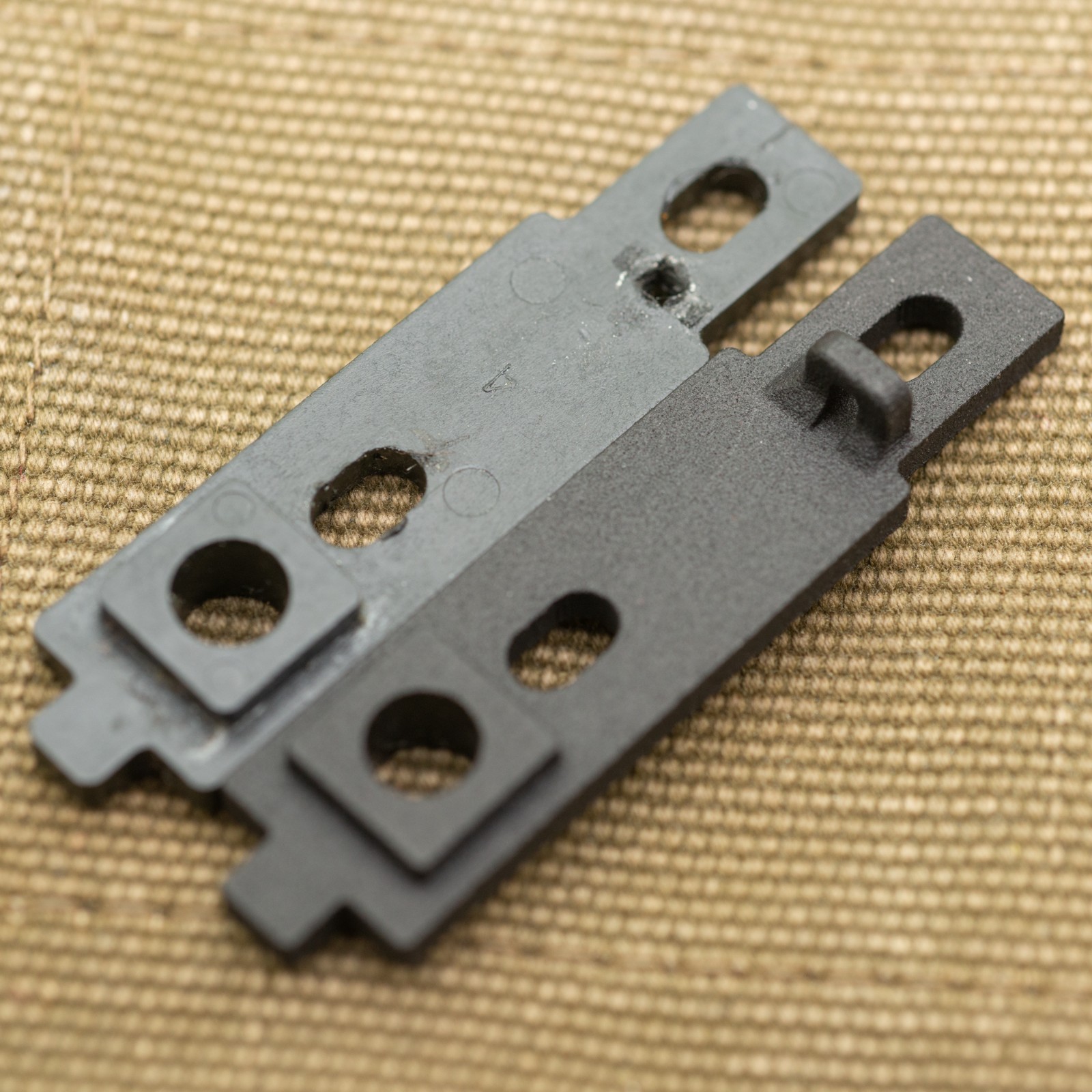 Akai GX-77 Loading Roller Block Plastic Sled and Roller Detection Plate – Nylon