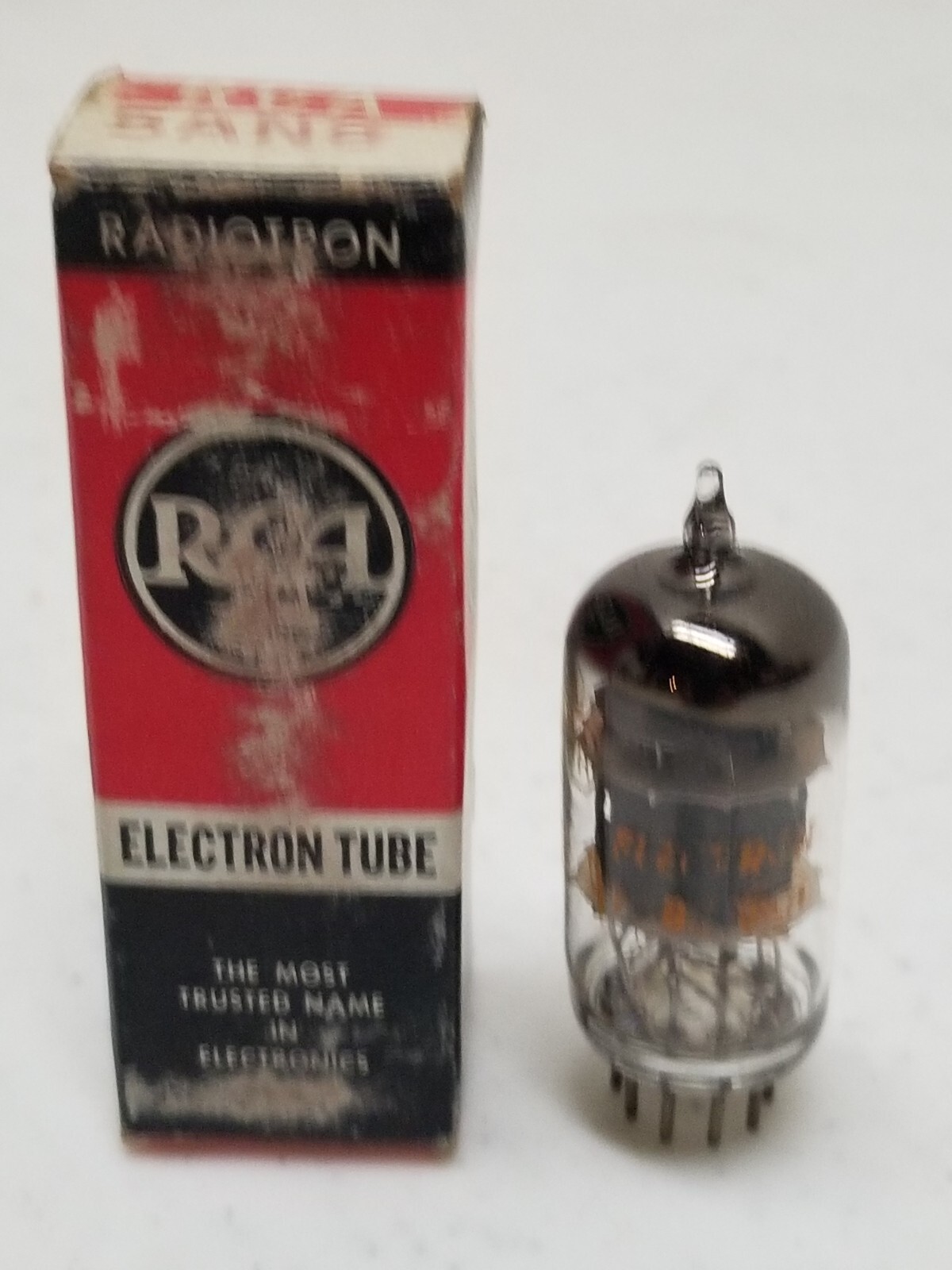 RCA 5AN8 Radiotron Electron Vacuum Tube 9 Pins Cylindrical Glass Body EL1