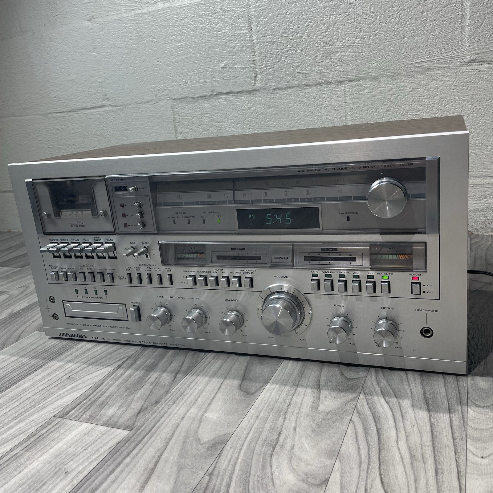 Soundesign PLL 5988 AM/FM Stereo Receiver Cassette & 8-Track & Record Player