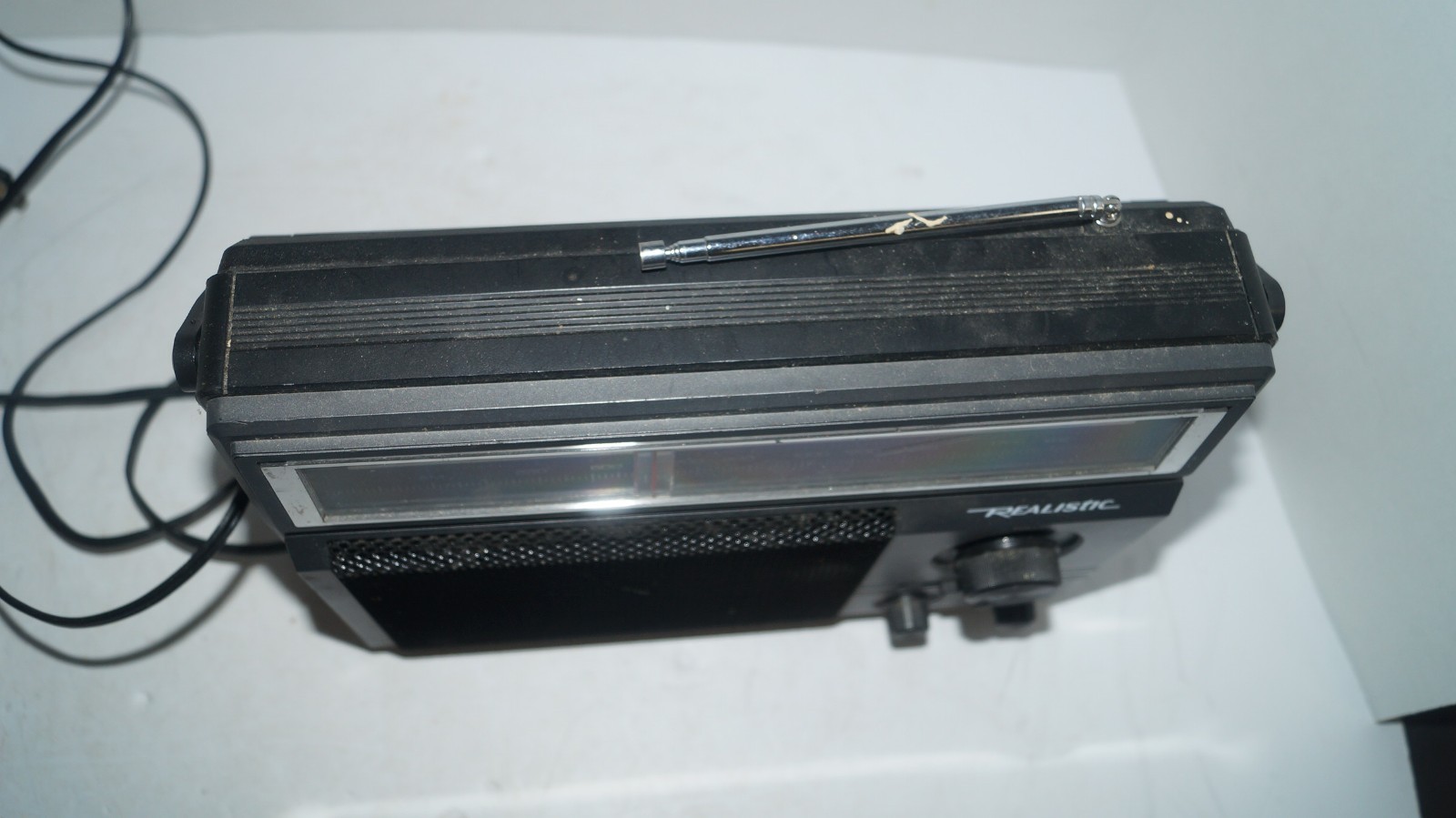 Retro Vintage REALISTIC RADIO SHACK 12-625A AM FM Portable AC DC Radio – Works