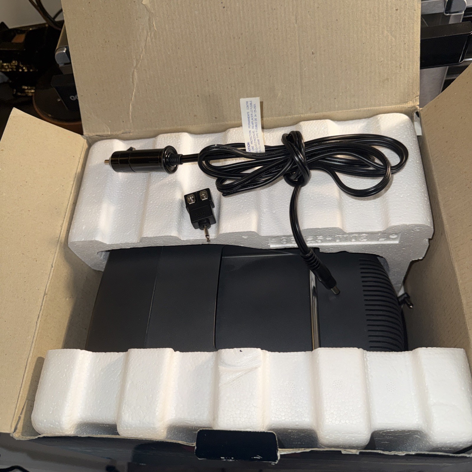 Brand New 2002 RCA 5″ Color Portable Vintage CRT Television (Open Box)
