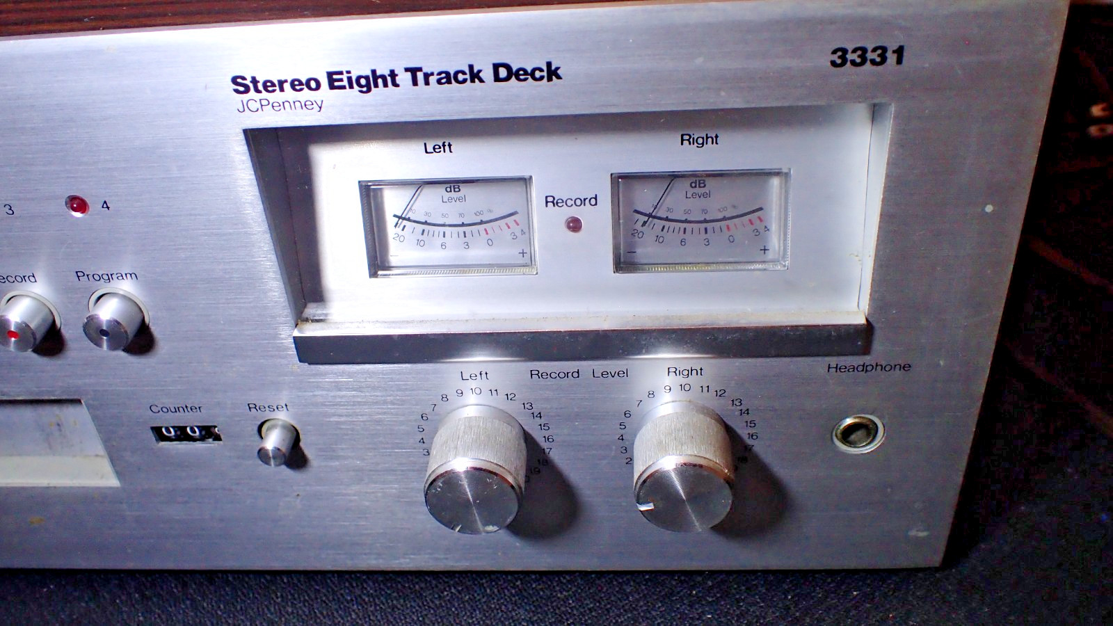 Vintage JC Penney Stereo Eight Track Deck 3331 for parts or repair