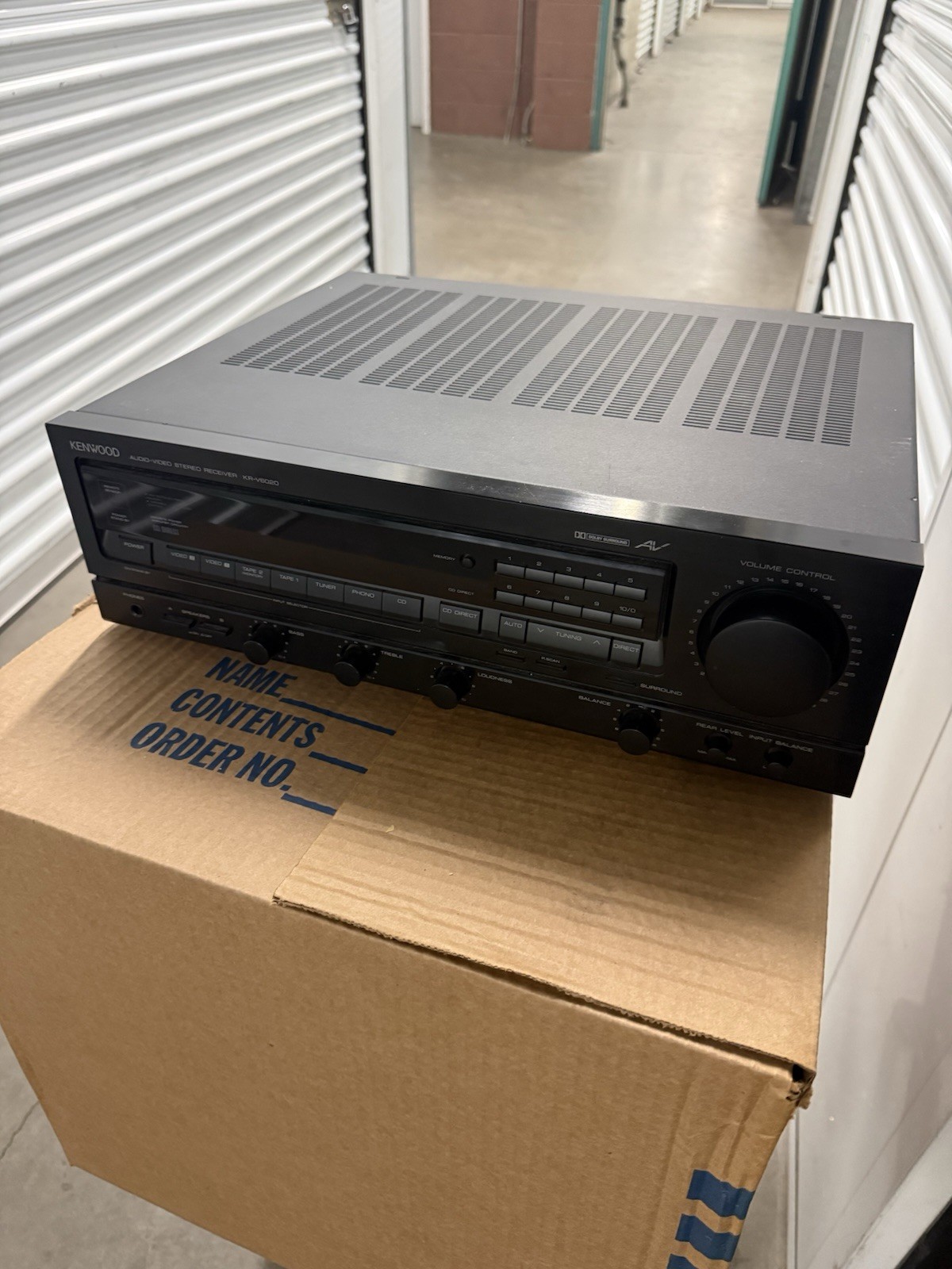 Kenwood KR-V6020 Audio Video Stereo Receiver – For Parts/Repair 1/4″ Jack Works