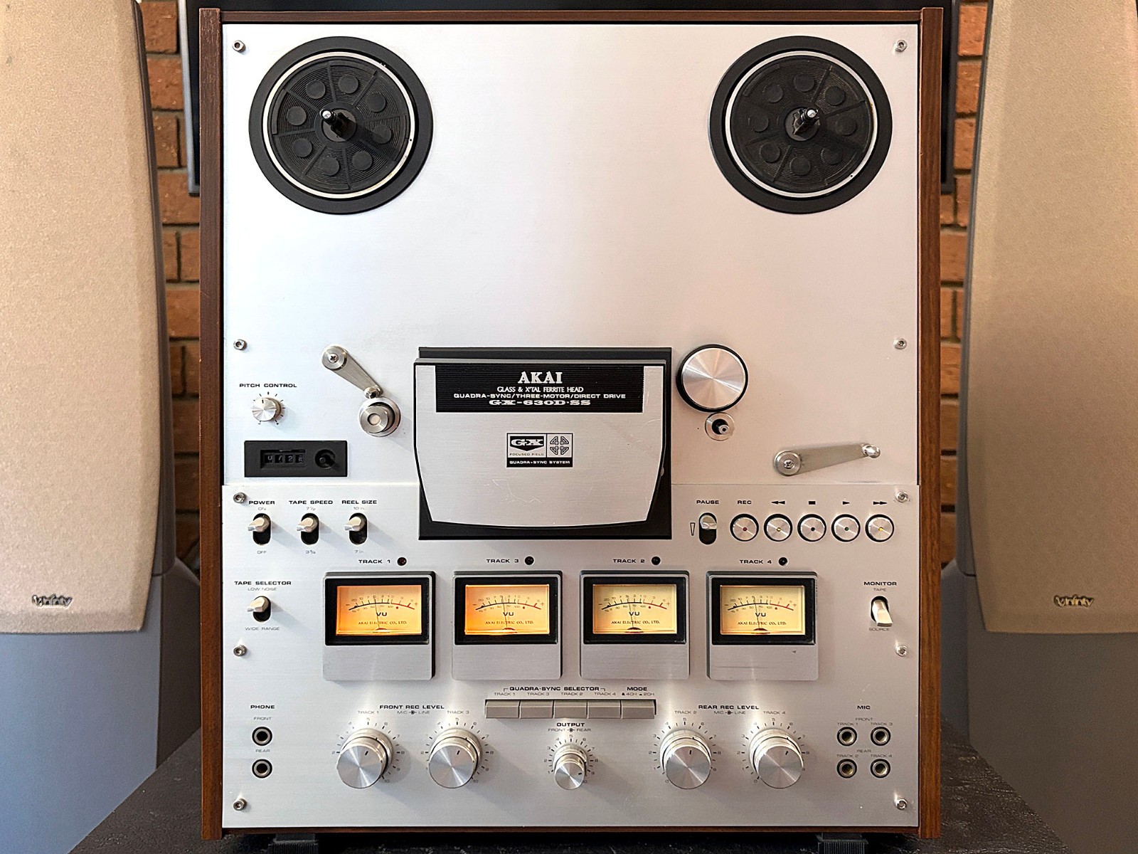 Akai GX-630D-SS Stereo/Quadra 2/4 Ch Reel to Reel Serviced + 30-Day $ Guarantee