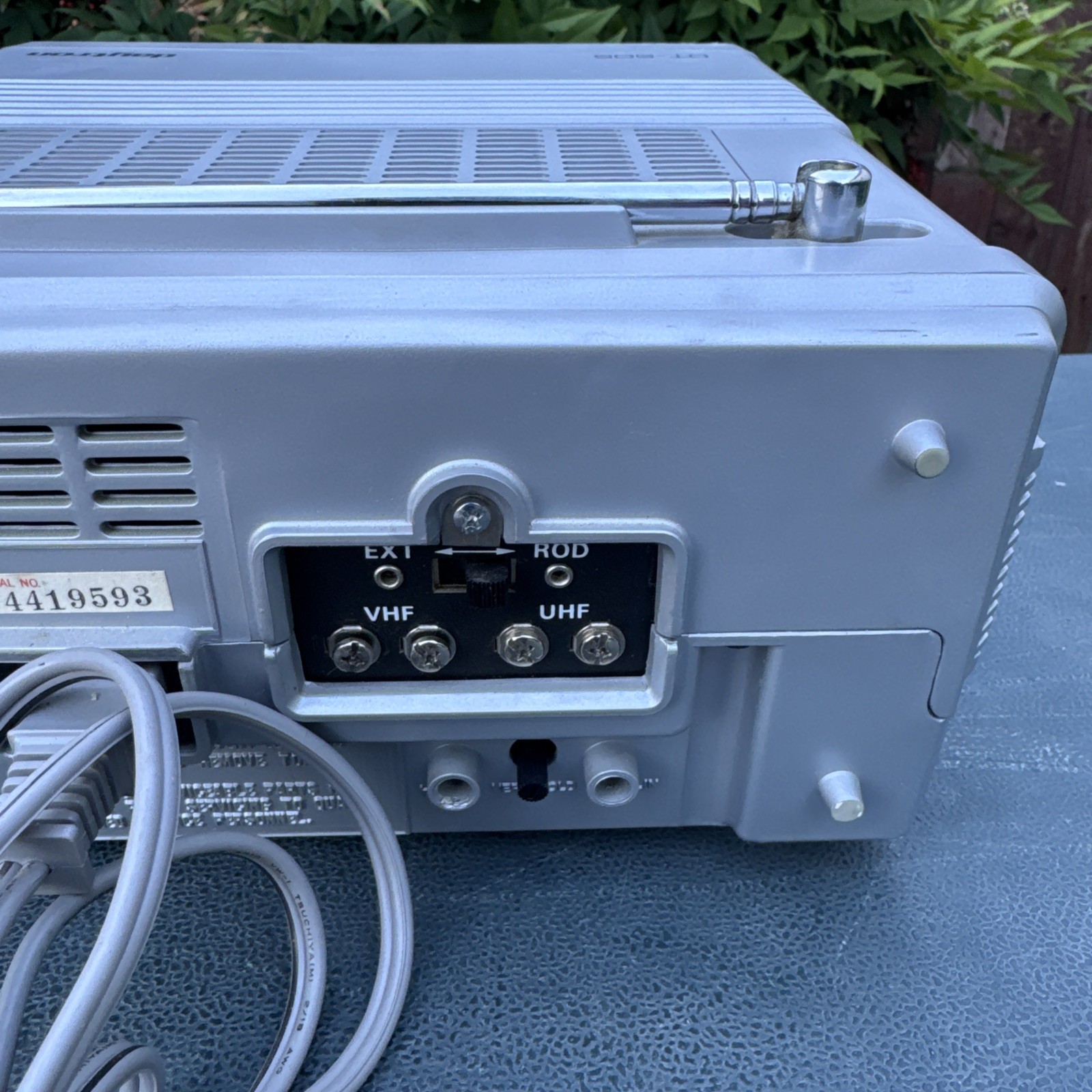 Daytron DT-505 Vintage Portable TV VHF UHF Powers On with AC Power Cord 1982