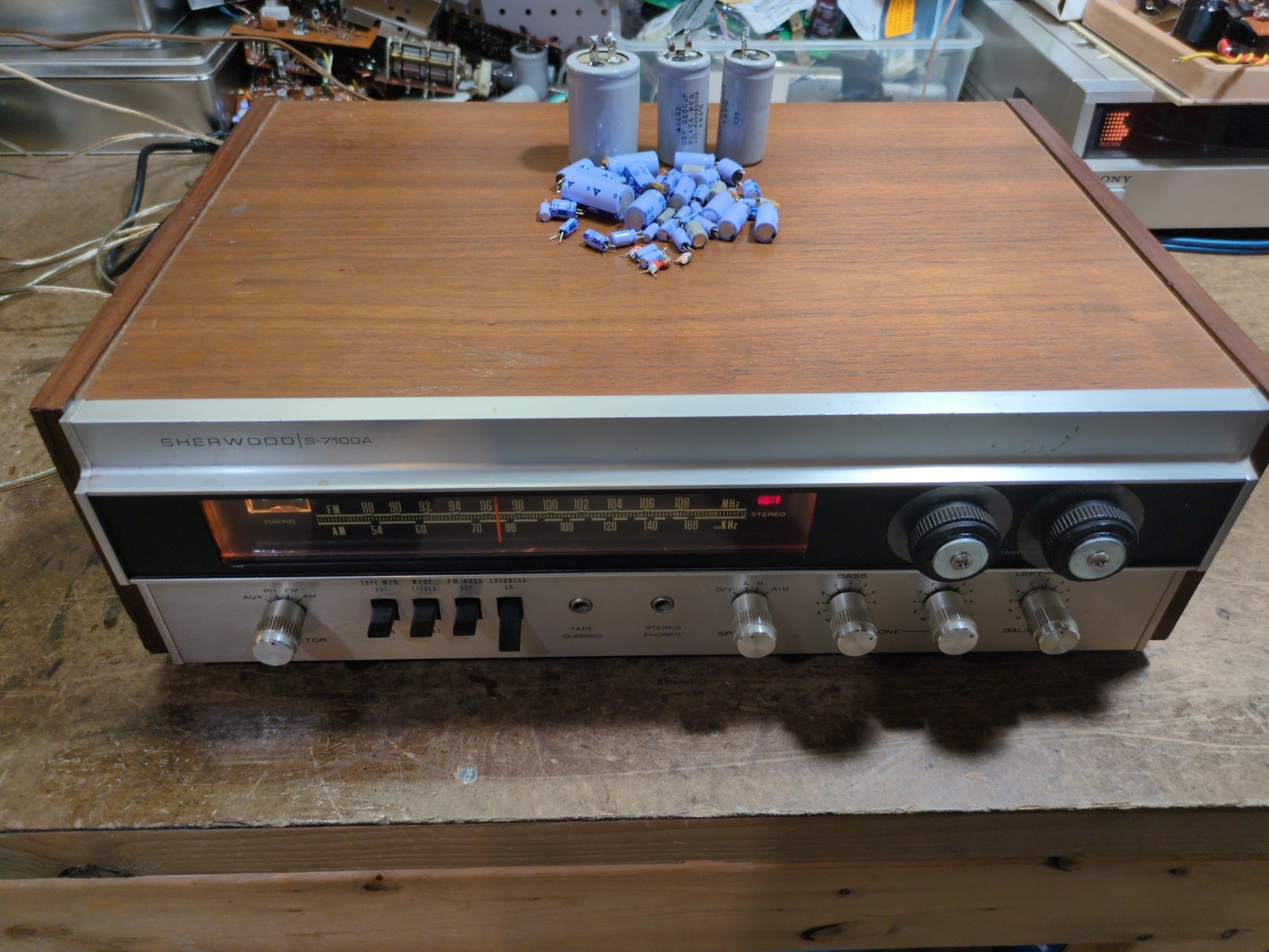 SHERWOOD S-7100A RECEIVER / Recapped / DeoxIt Controls / Dial String / Tested