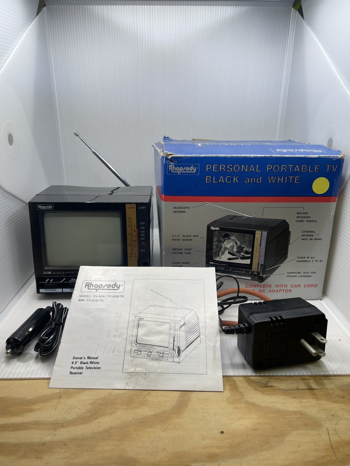 Rhapsody Personal Portable 4.5″ Black and White TV 628 1991 w/ AC Adaptor Box