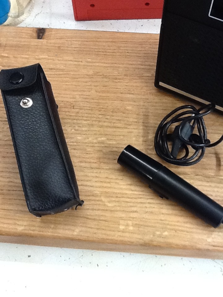 VINTAGE GENERAL ELECTRIC PORTABLE CASSETTE TAPE RECORDER MODEL M8430 Mic WORKS!