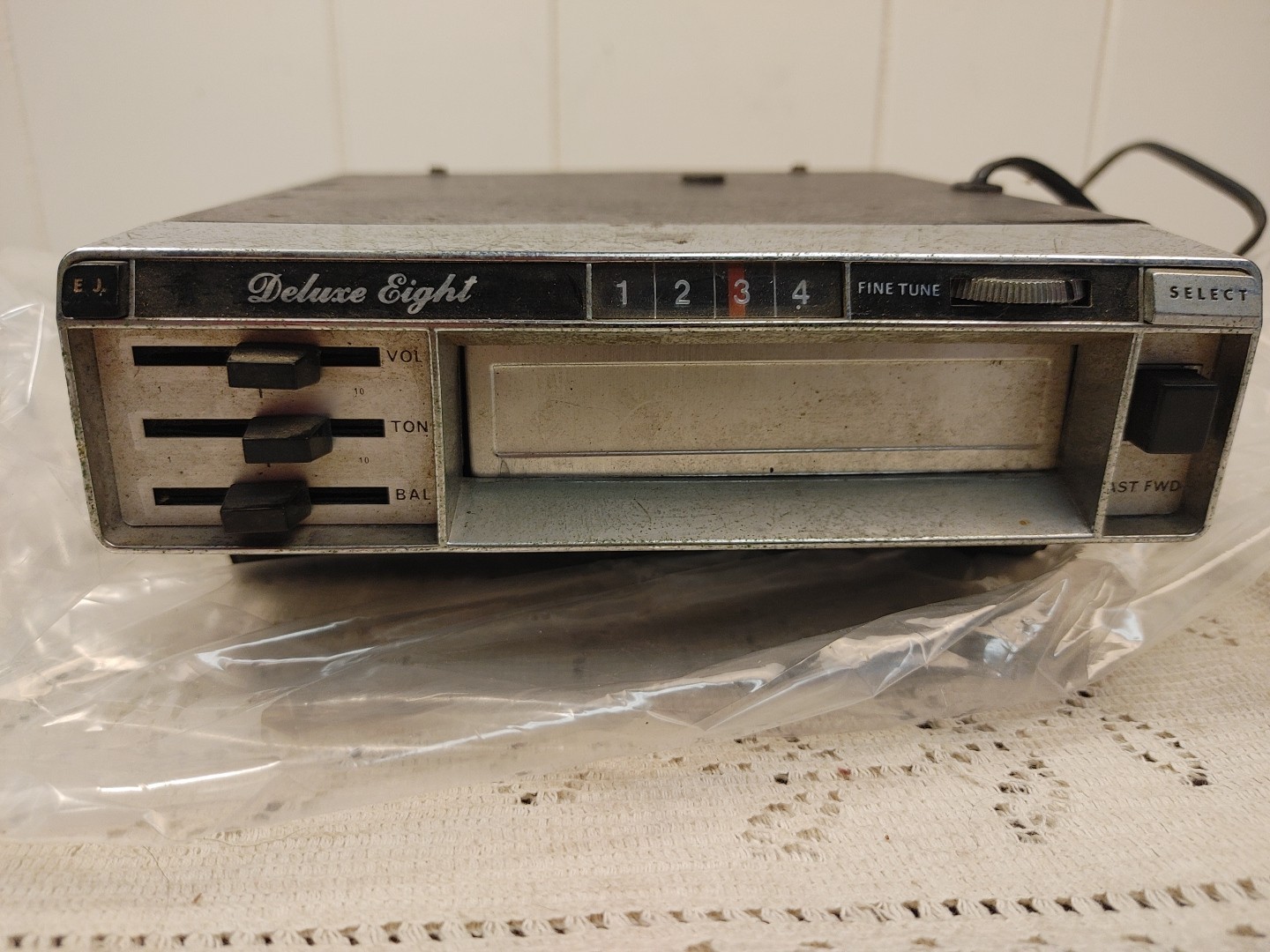 Vintage Deluxe Eight Auto Car Truck 8 Track Player 100017-077 153622 Japan 12V