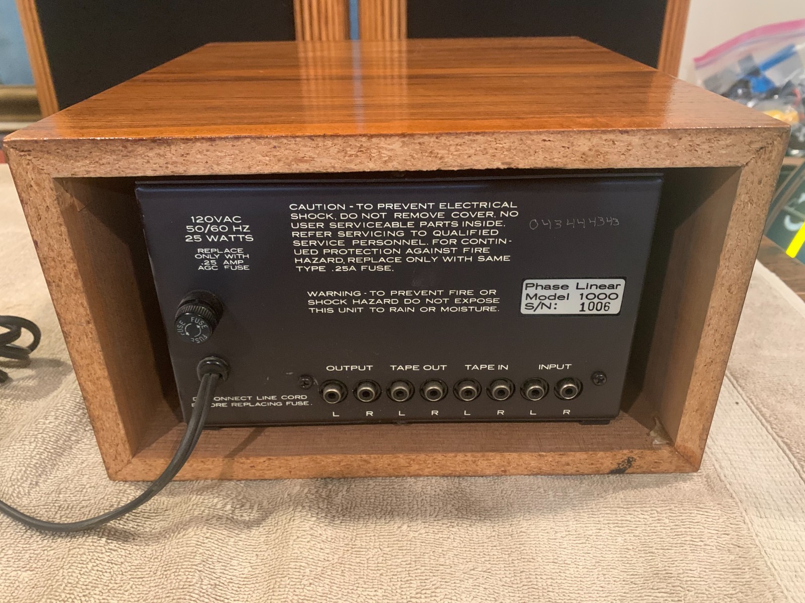 Phase Linear 1000 Autocorrelator Noise Reduction System w/ Nice Wood Case