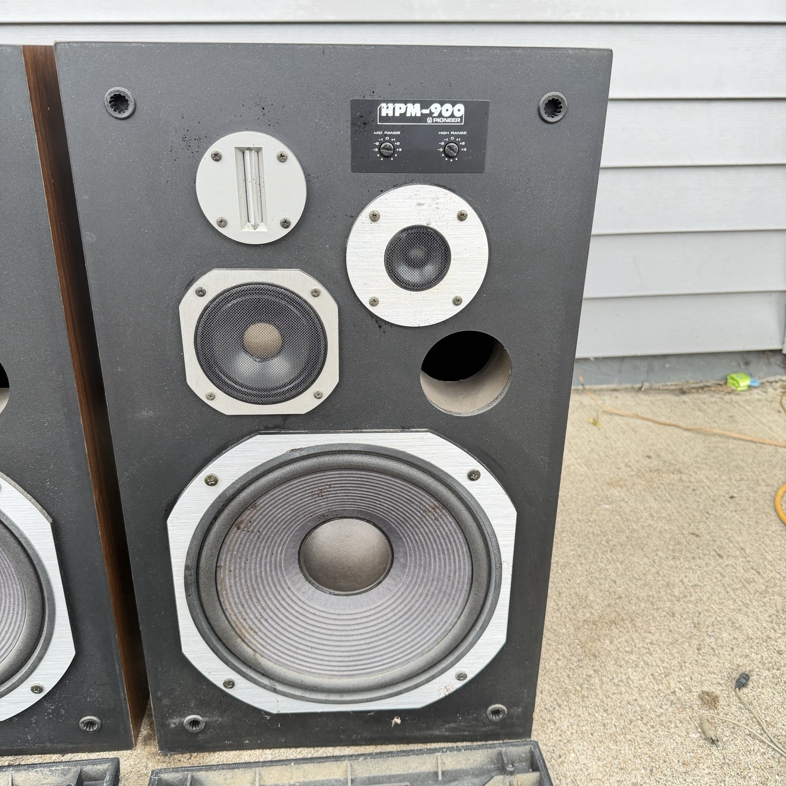 Vintage Pioneer HPM-900 Floor Speakers w/ Original Grill Covers Tested Working