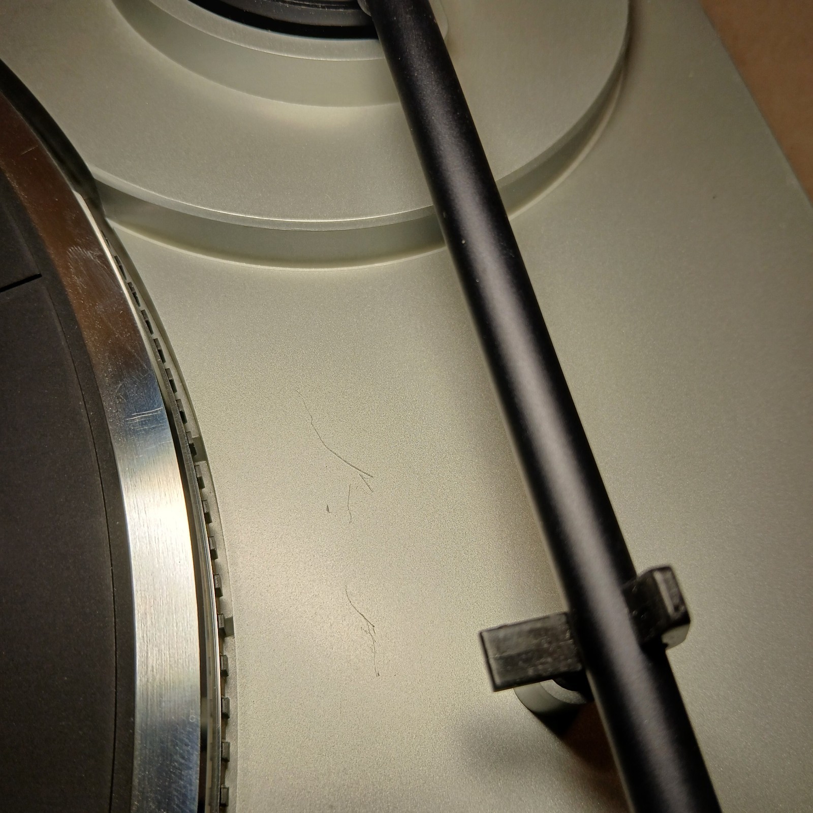 Vintage MCS 6604 Quartz Direct Drive Semi-Automatic Turntable Tested No Cover