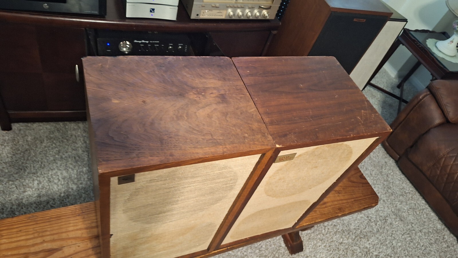 ACOUSTIC RESEARCH AR-2AX Speakers Great Sound Selling for parts so No Return