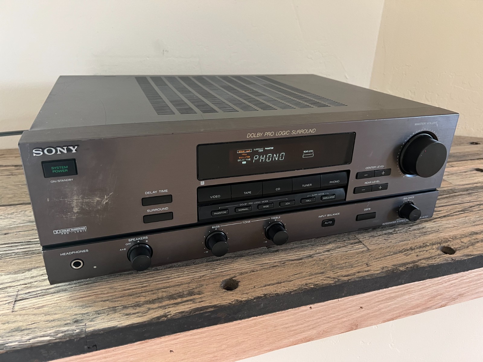 Vintage Sony TA-AV521 Integrated Stereo Amplifier