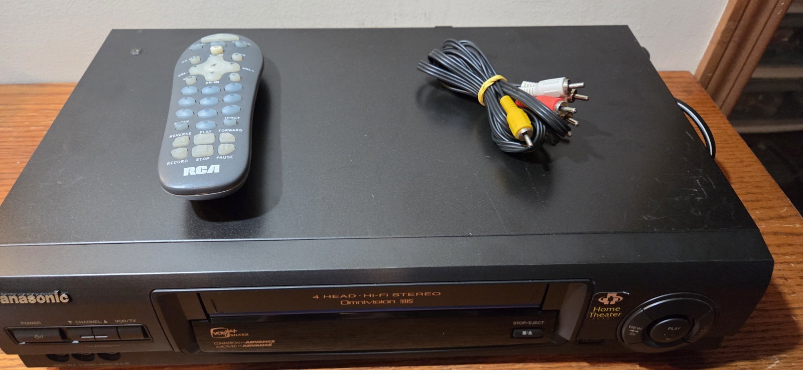 Panasonic PV-V4620 Omnivision VHS VCR Home Theater Tested/Working With Remote