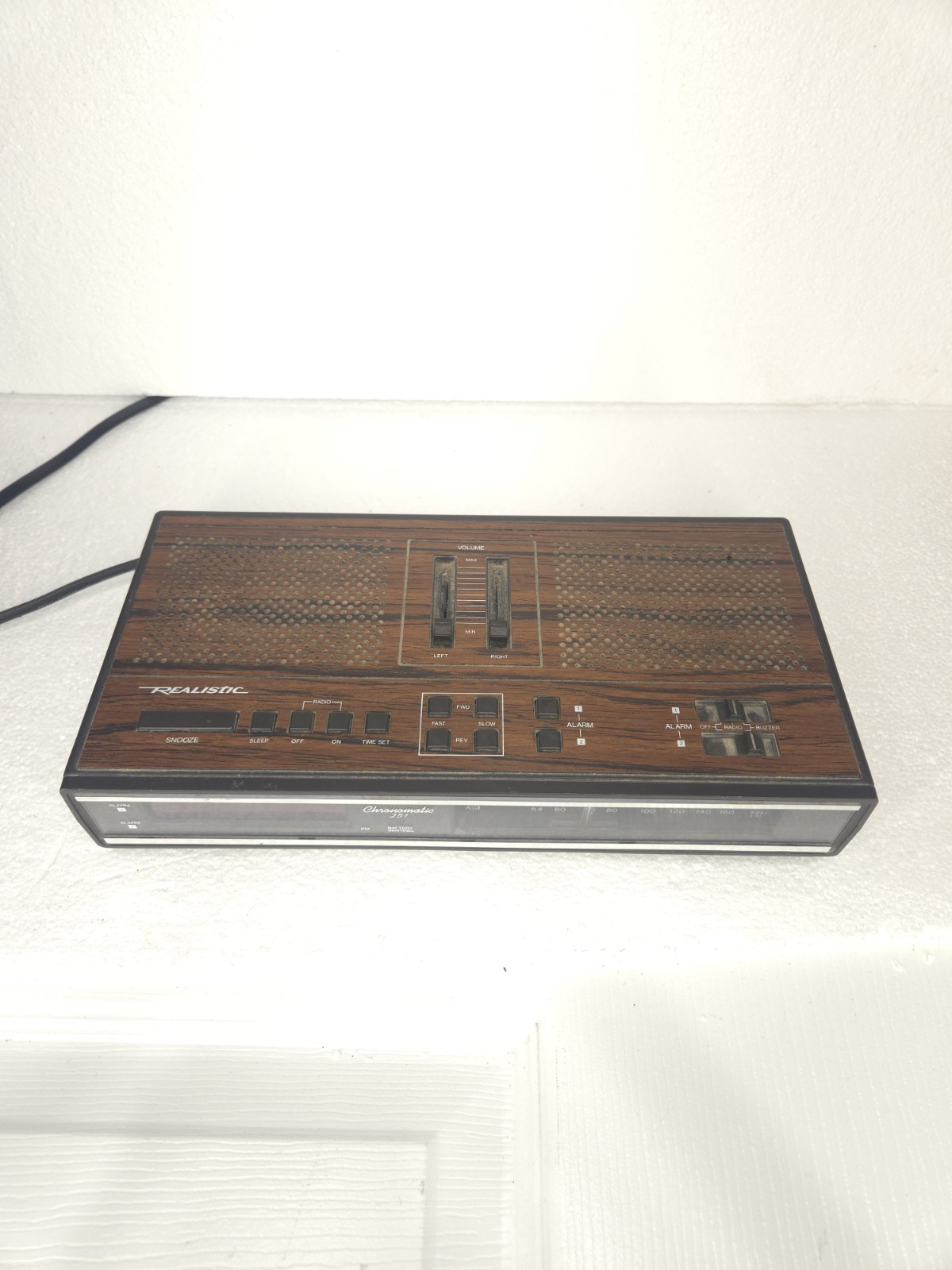 Vintage Realistic Chronomatic 251 Clock Radio Model 12-1559 [Works!]