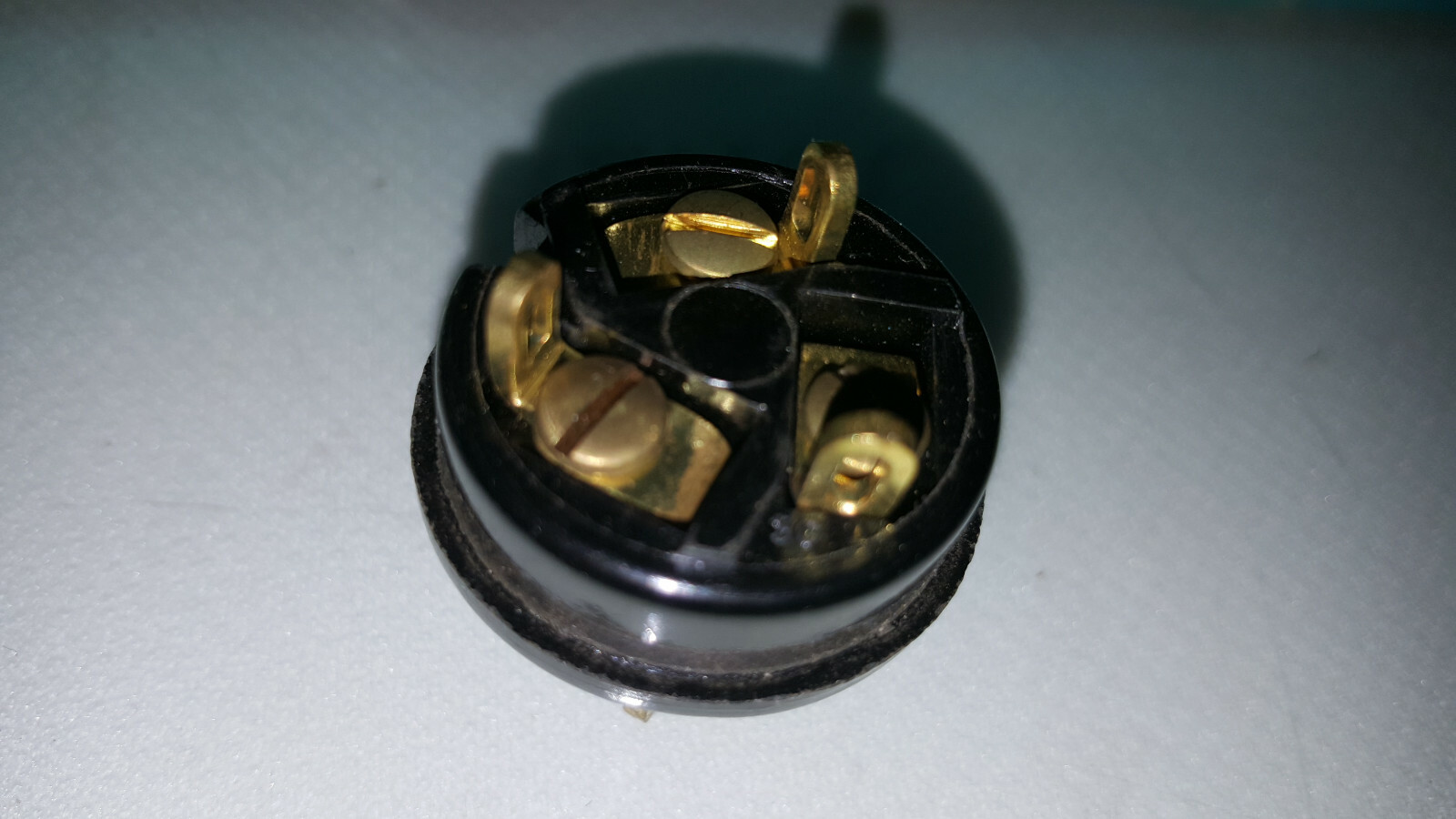AMPHENOL USA 3 Blade Male AC Plug 60-M 15 amp / 125v 10 amp / 250v VINTAGE NOS