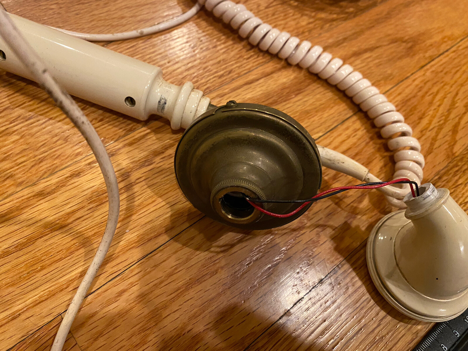 1967 United States Telephone Company heavy Rotary Phone MODEL US 4 – JAPAN