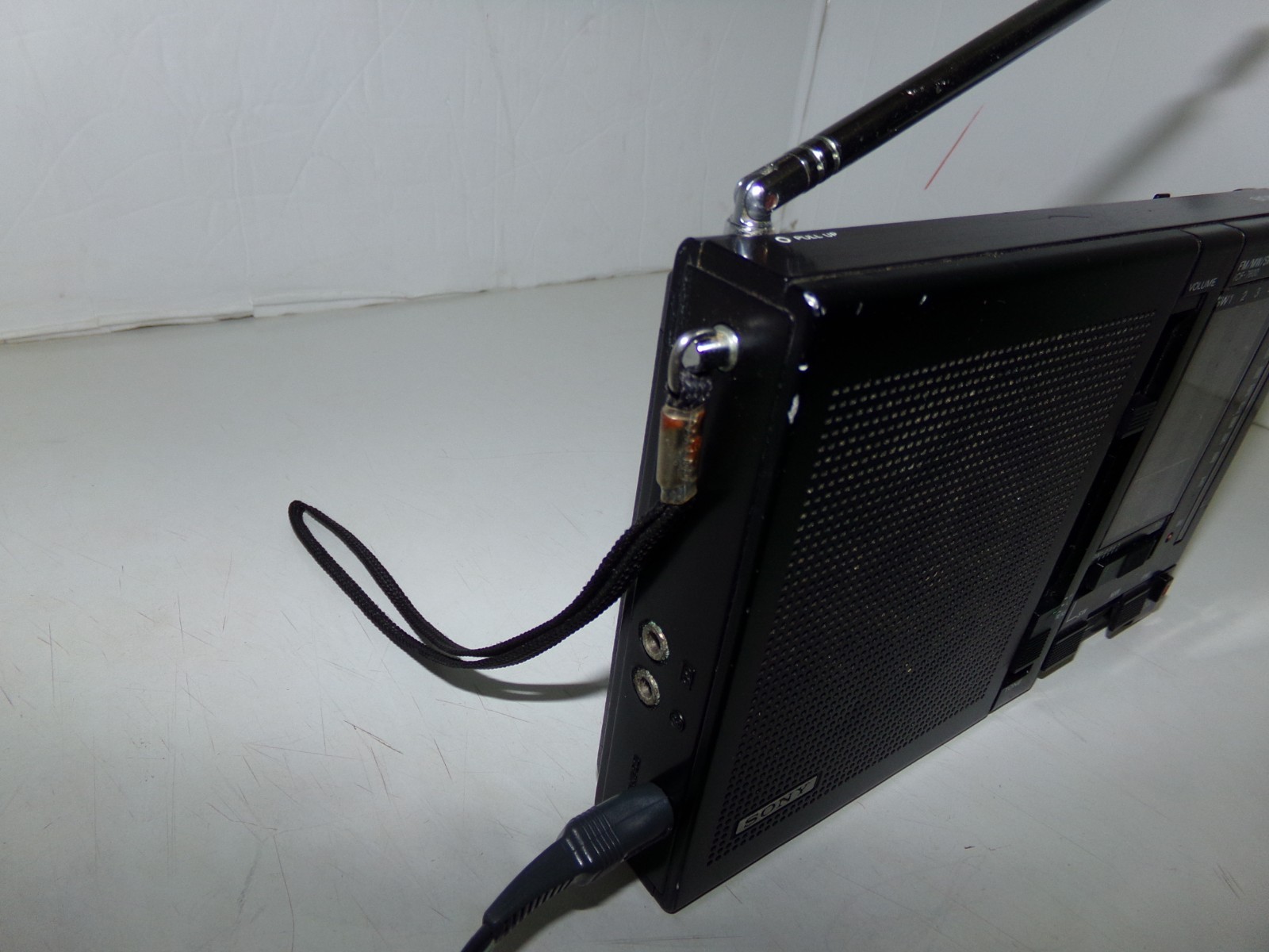 Vintage SONY Model ICF-7600 Multi Band Receiver Radio