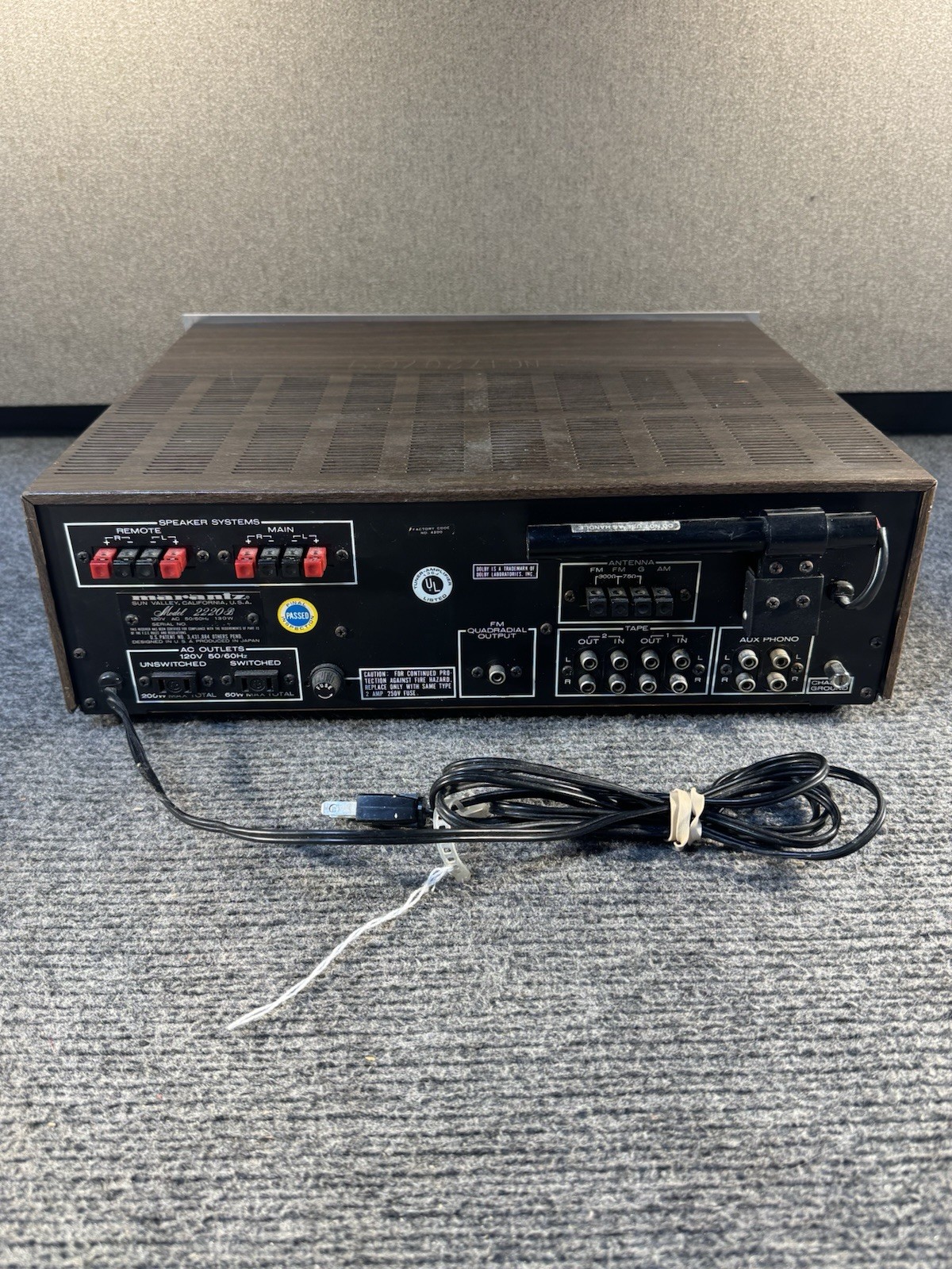 Vintage Marantz Model 2220B AM/FM Stereo Receiver — Tested & Working