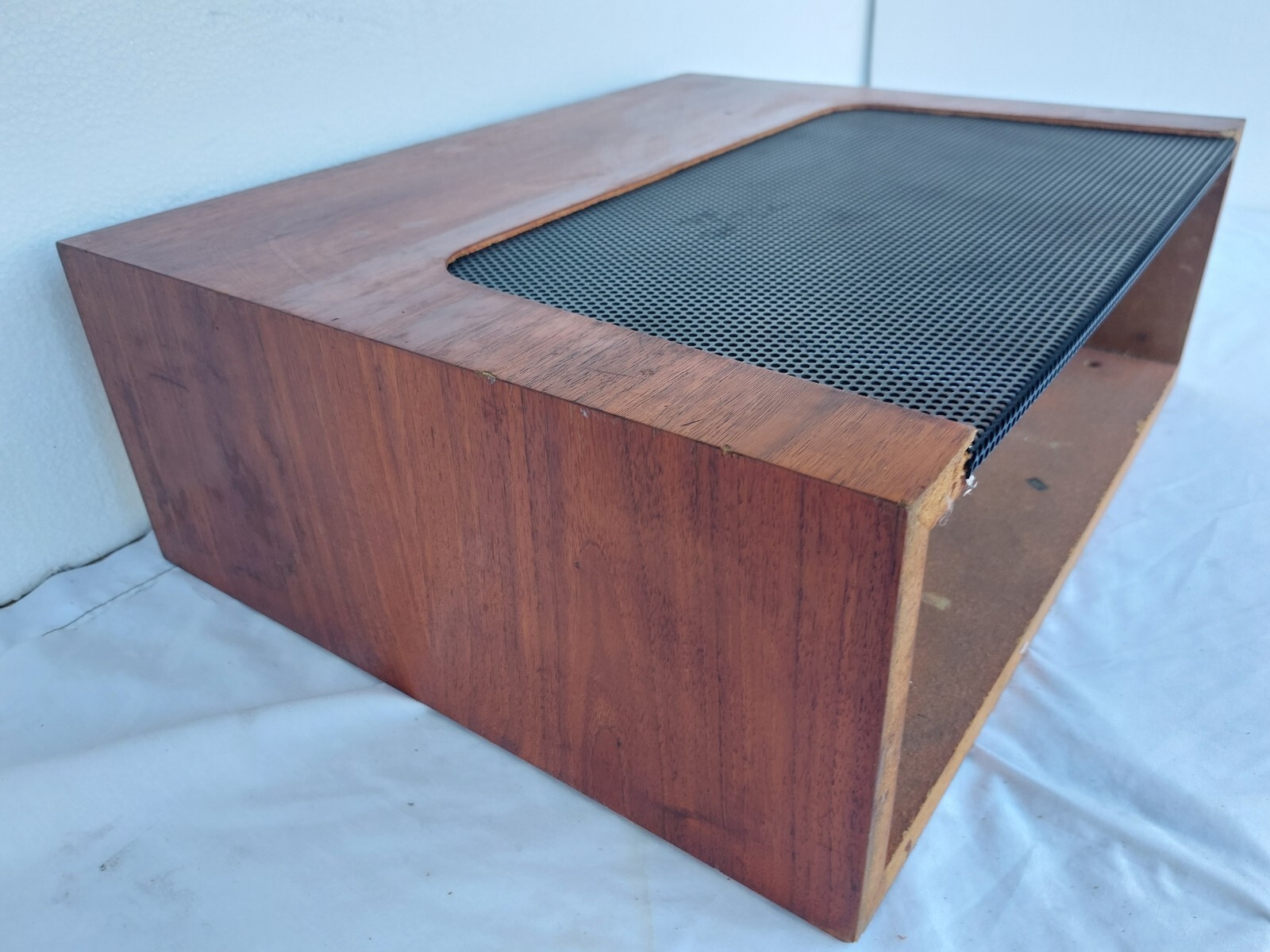 Marantz WC-43 Wood Case Cabinet for Models 2325, 2330B, 4300, 4400