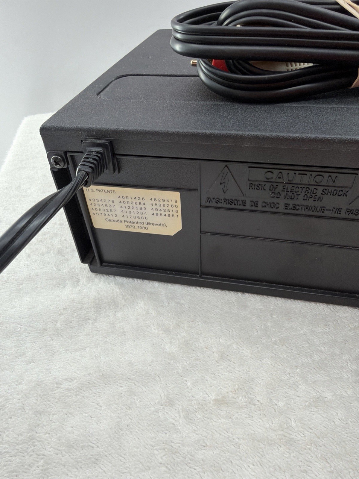 Philips Magnavox VHS Model VRZ220AT21 Tested Includes Av Cables Very Clean