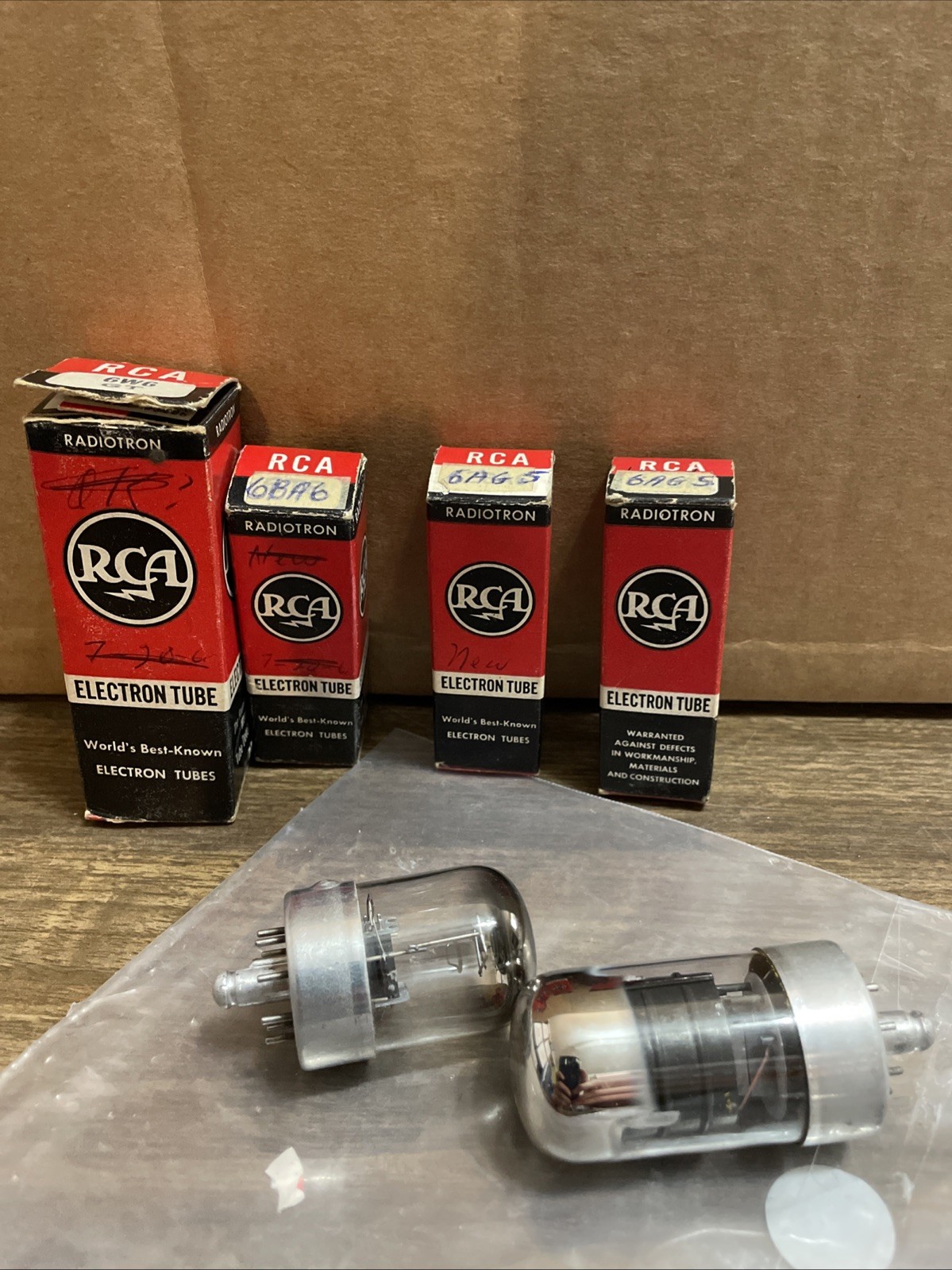 RCA Electron Tube Radiotron Milo Bulbs, 6W6GT, 6AG5, 6BA6, 2 open Untested B3