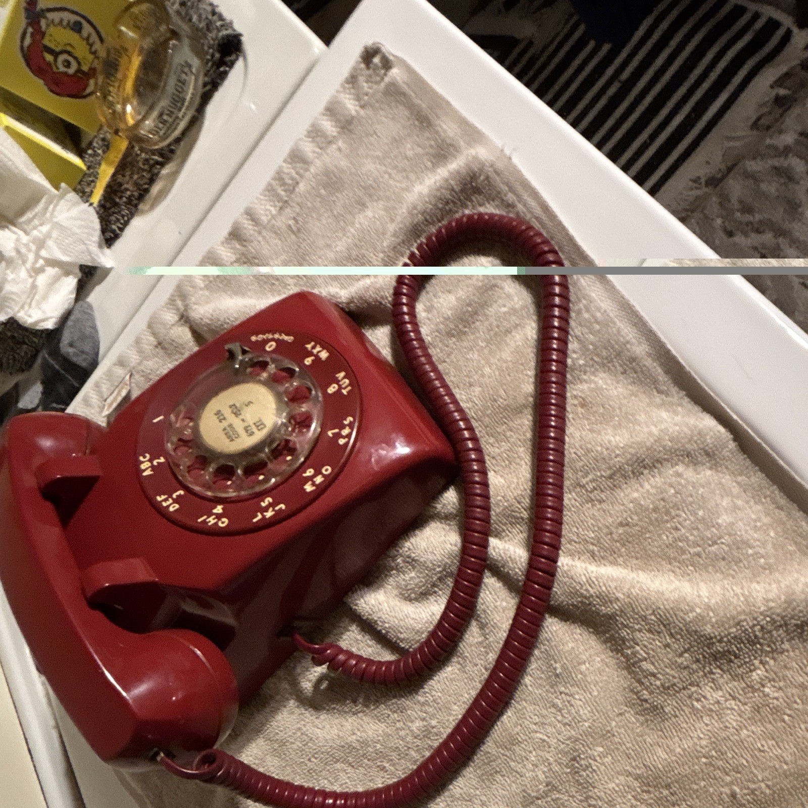 Cortelco 600 Burgundy Rotary DTelephone wCoiled Cord perfect condition works