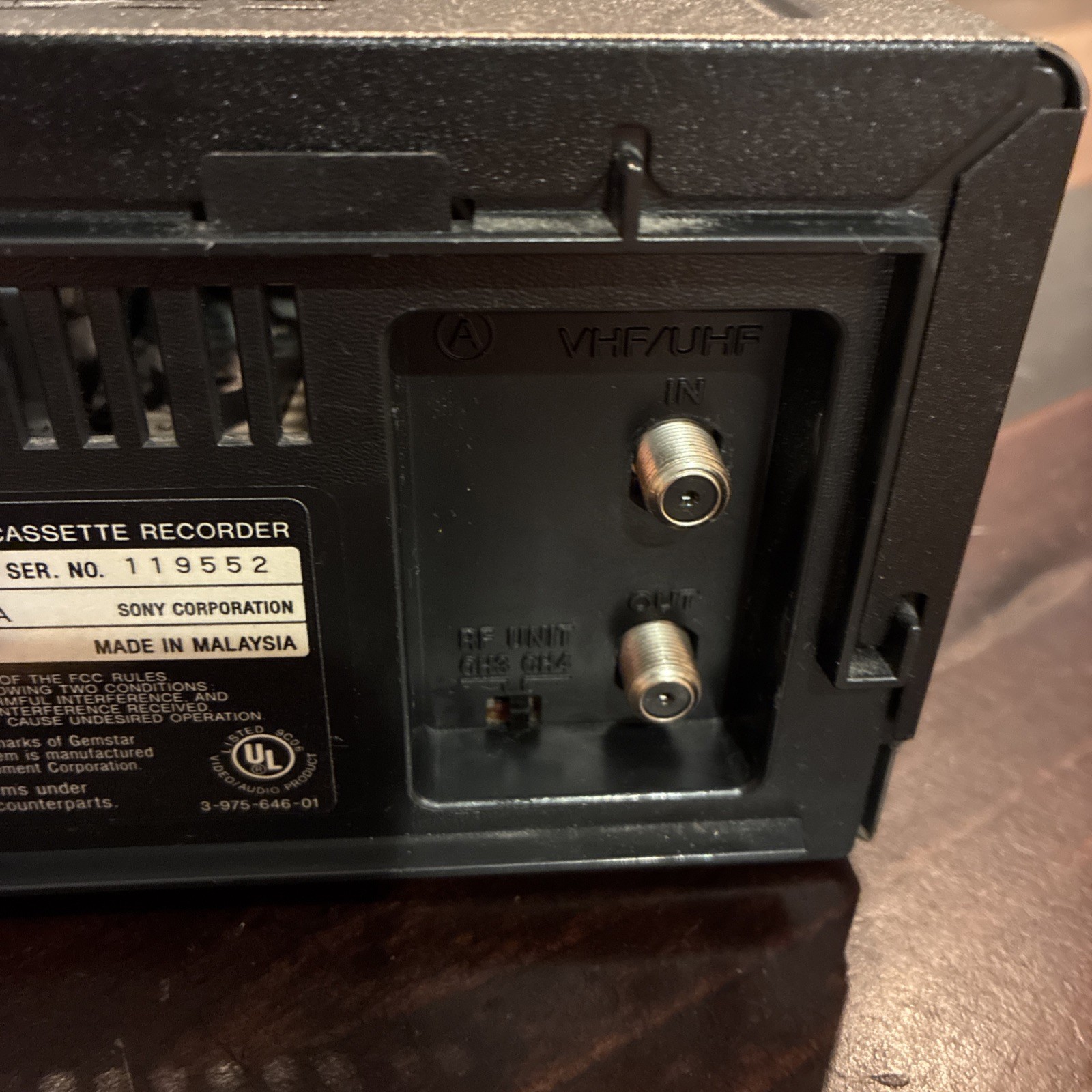Sony SLV-685HF 4-Head HiFi Stereo VHS Video Cassette Player-**Tested-No Remote**