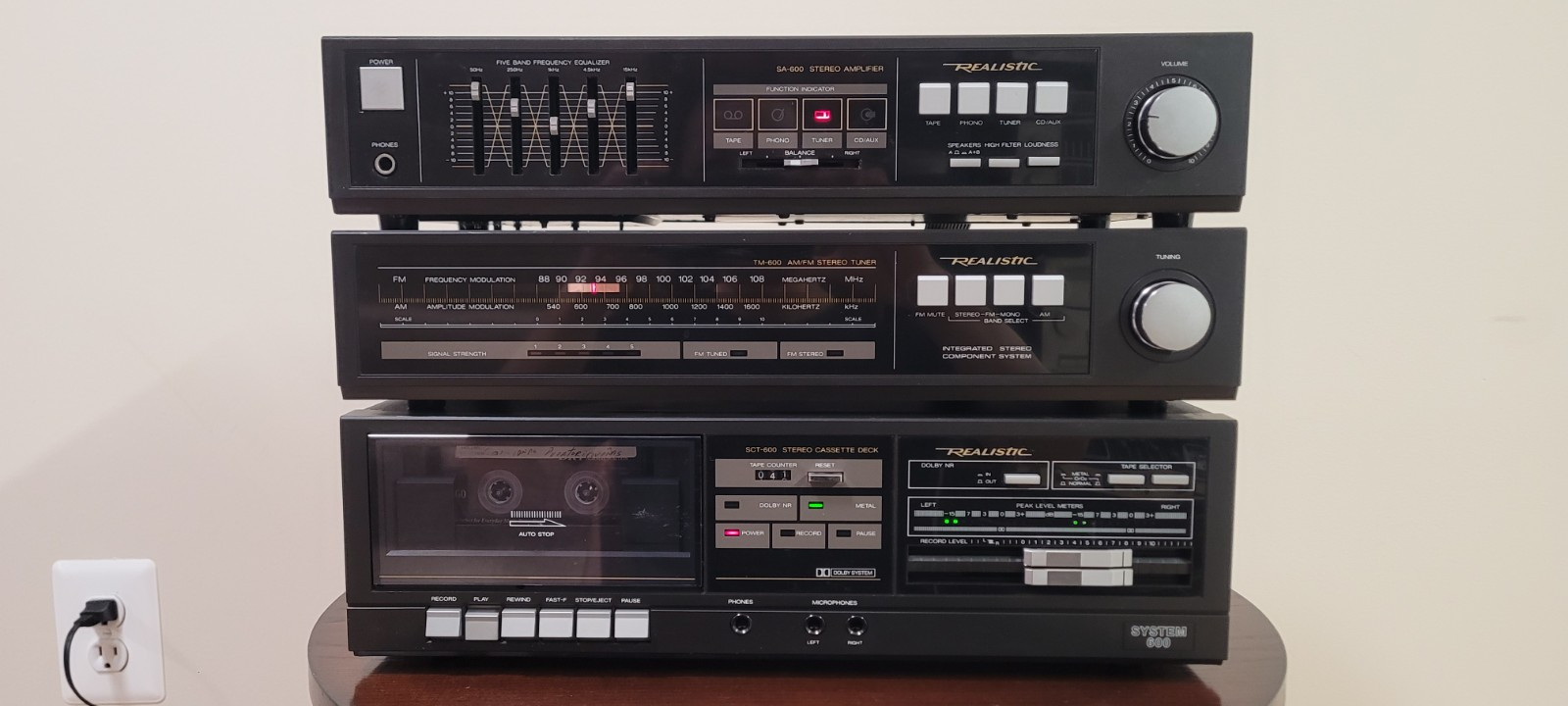 Realistic Stereo System 600 Amplifier, Tuner, Cassette Deck. Tested, Works – EXC