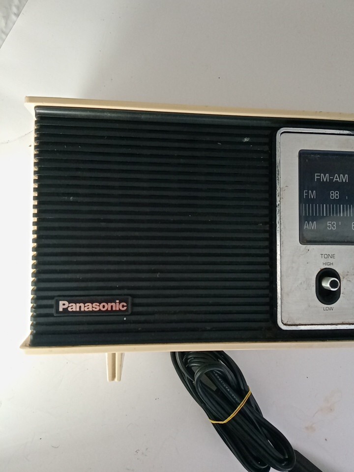 Vintage Panasonic AM FM Radio RE-6283 Tested Works