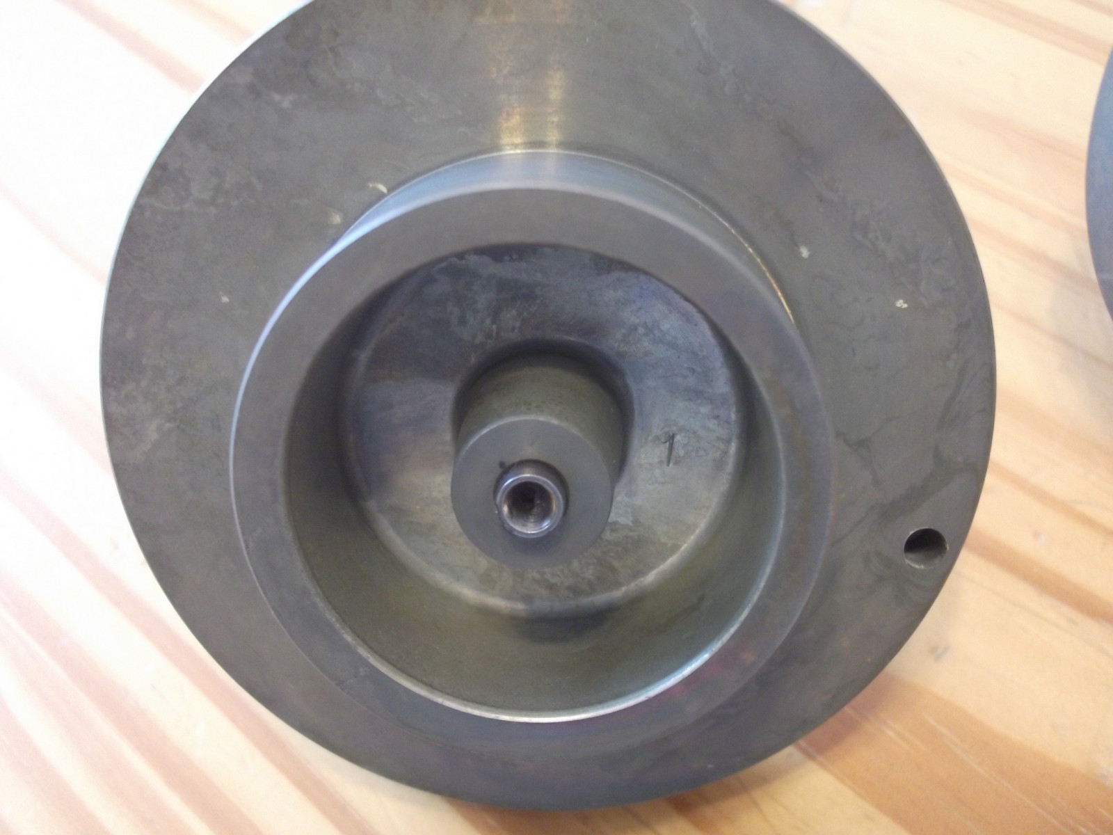 PIONEER RT-901 CAPSTAN ASSY RXB-283 W/ BEARING ASSY RXB-174 2EA FREE SHIPPING