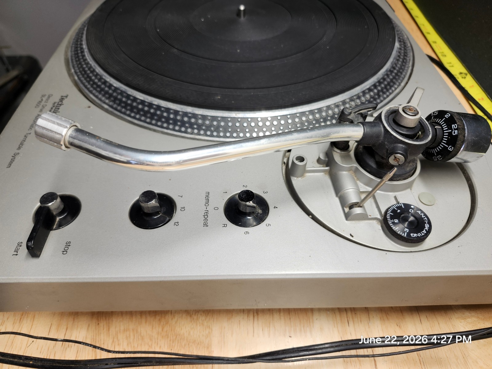 Technics SL-1600 DIRECT DRIVE AUTOMATIC PLAYER SYSTEM/AC100V, 50Hz/60Hz Vintage